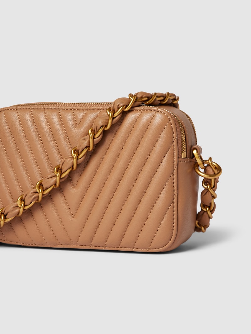 Umhängetasche mit Ziernähten Modell 'ELLA' in camel