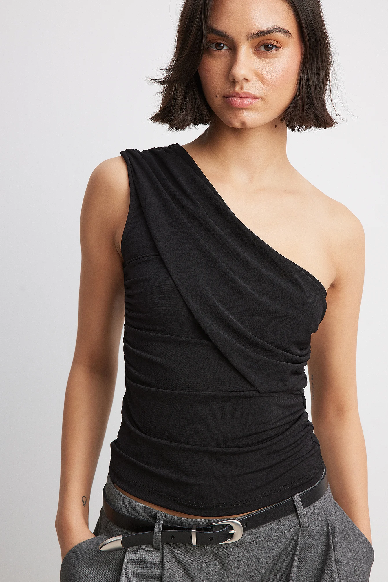 Einseitig schulterfreies Jersey-Top