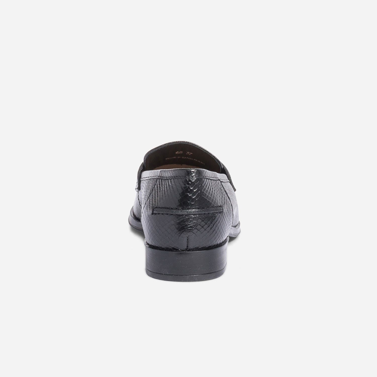 Mocassin noir en cuir embossé python