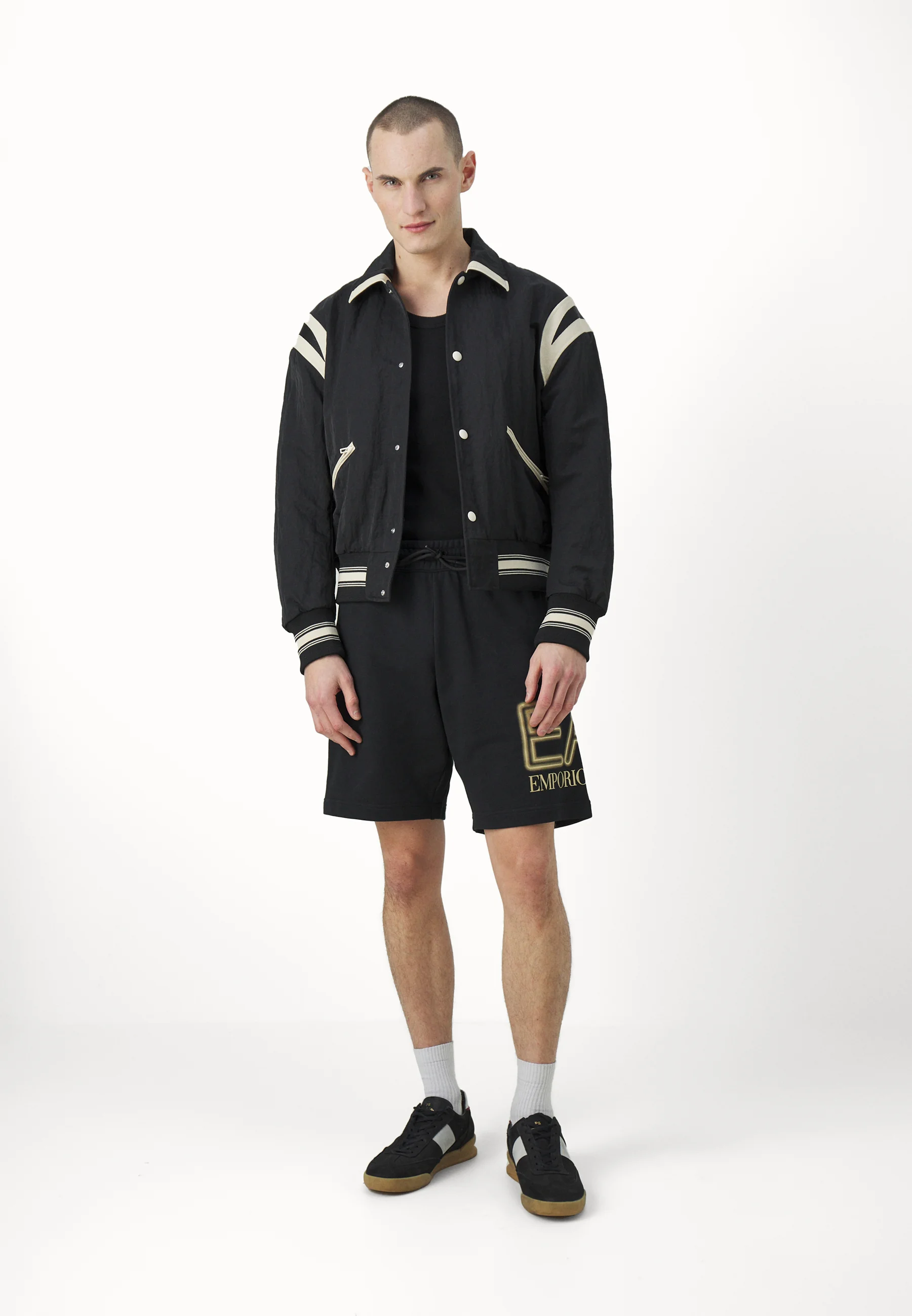 EA7 Emporio Armani BERMUDA - Pantalones deportivos