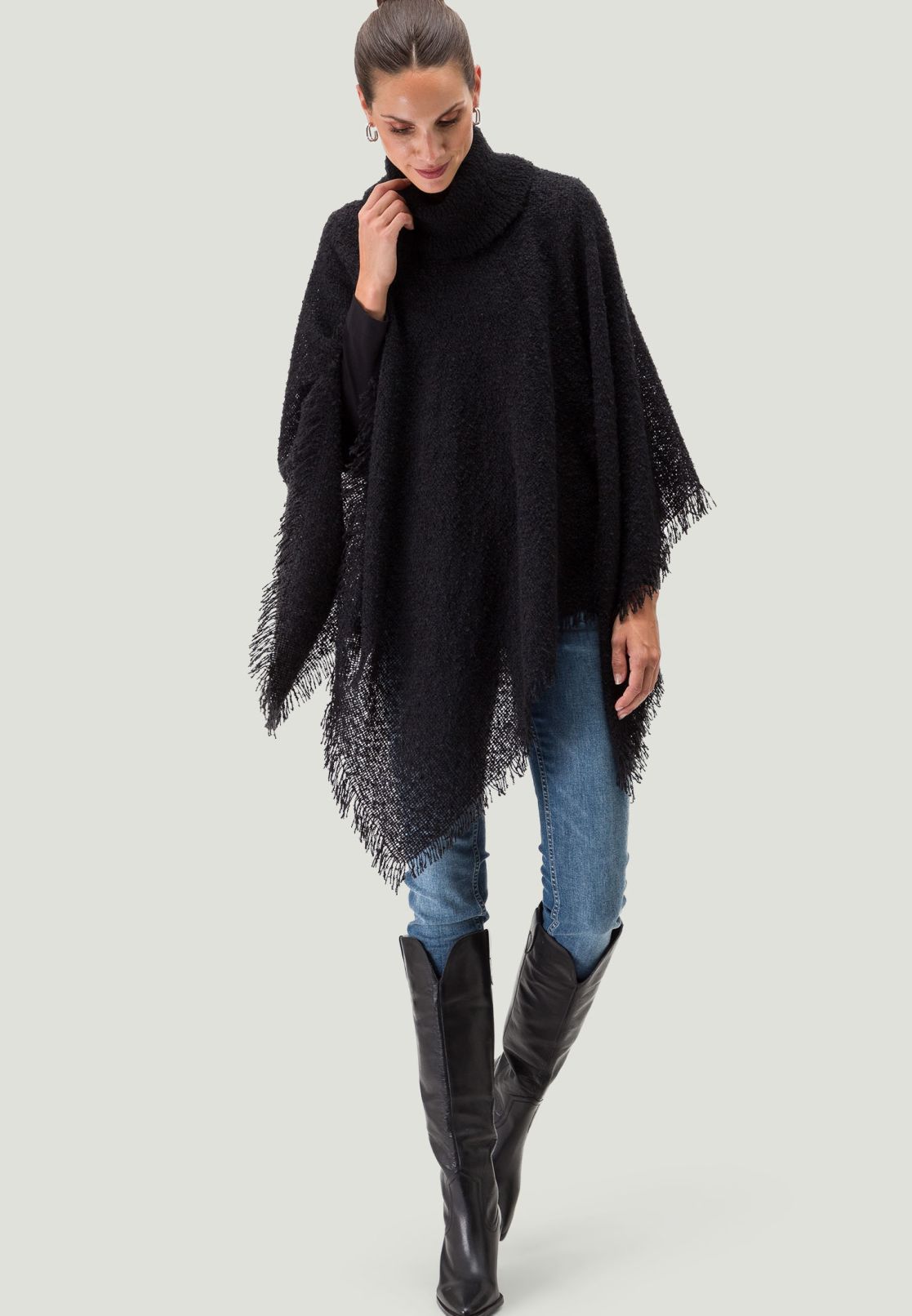 Poncho mit Fransen