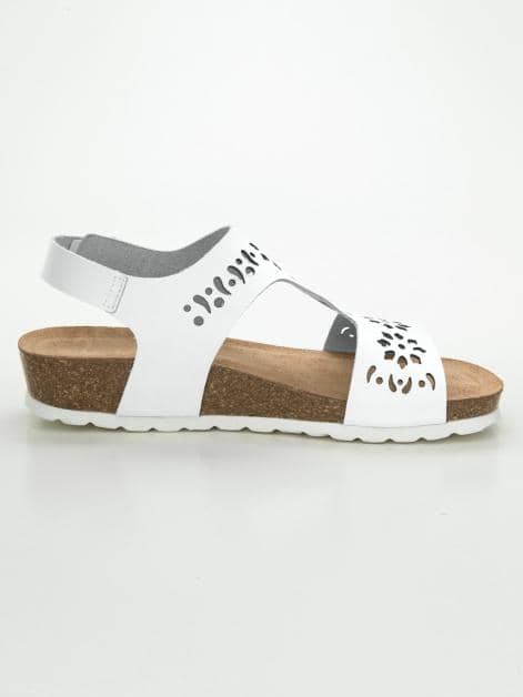 Bio-Keilsandale mit Lasercut im Blumenmuster