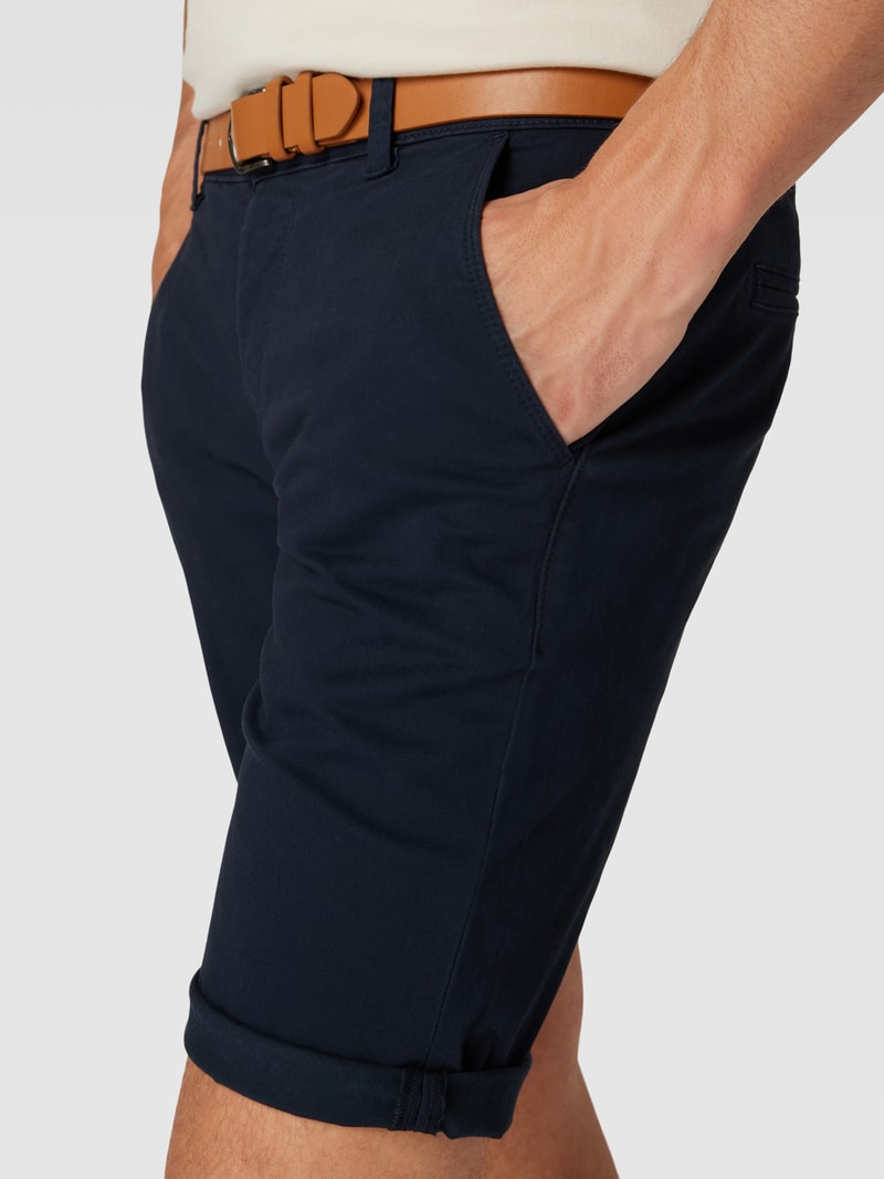 Chinoshorts inklusive Gürtel Modell 'Mike' in dunkelblau