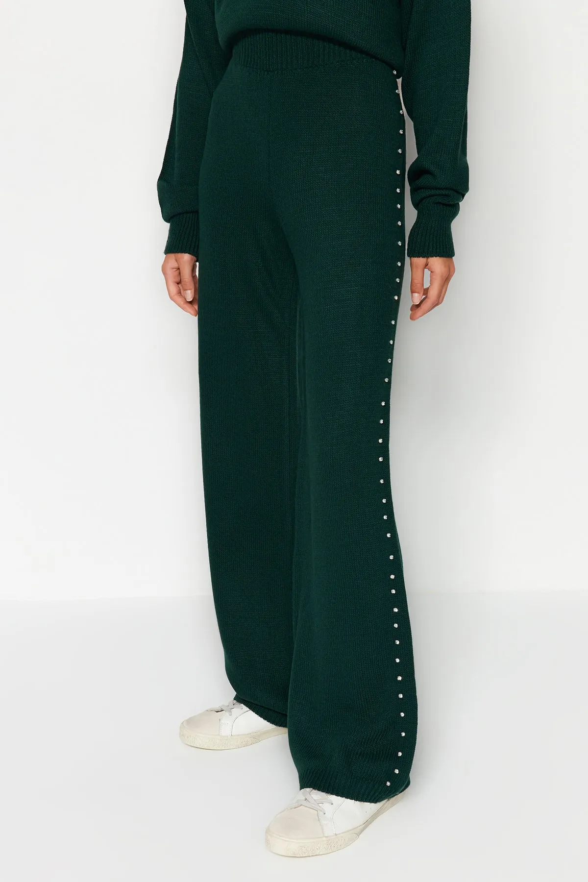 Trendyol Collection  Smaragdgrünes, weit geschnittenes Strickoberteil- und -unterteil-Set TWOAW24AU00008