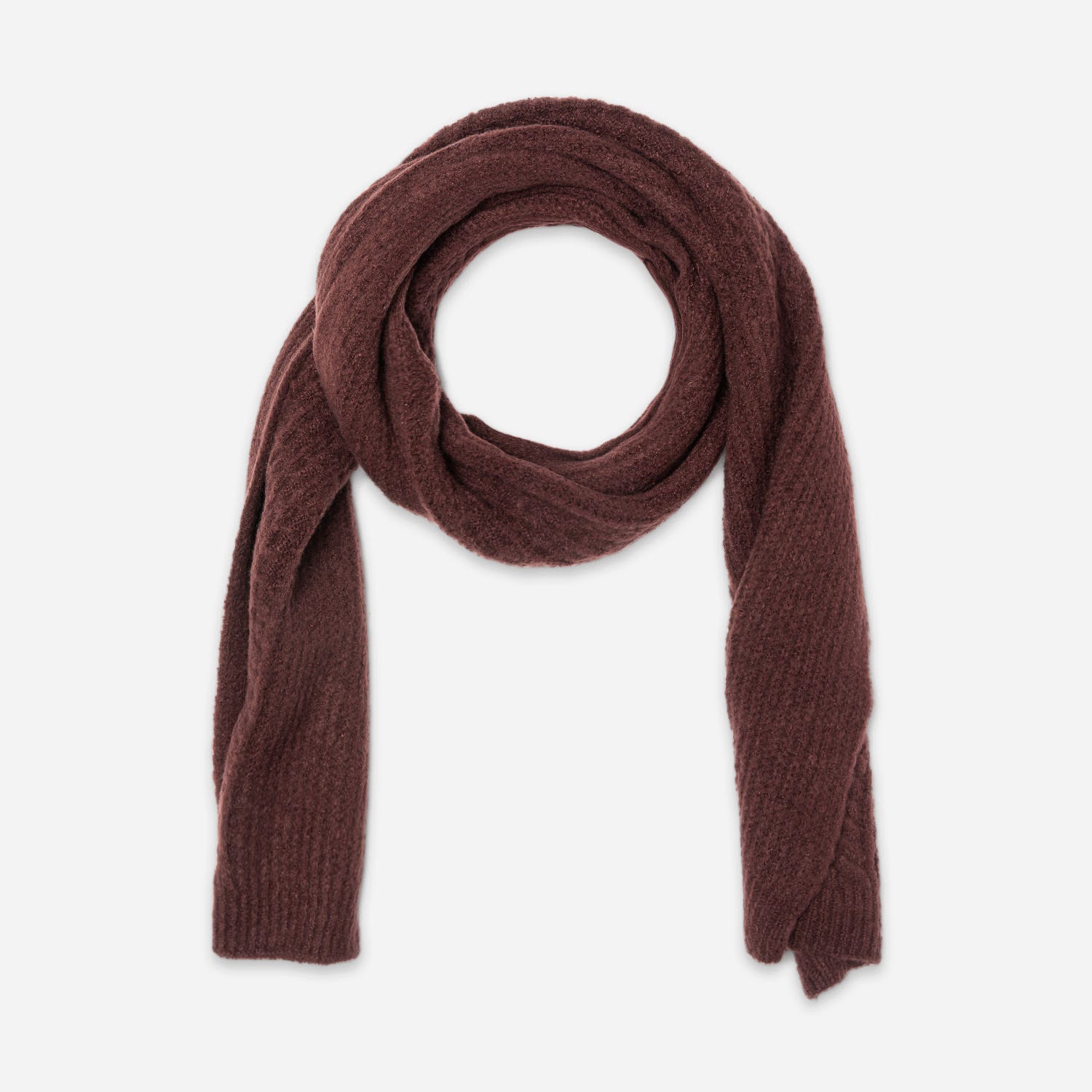 Echarpe bordeaux en tricot torsades