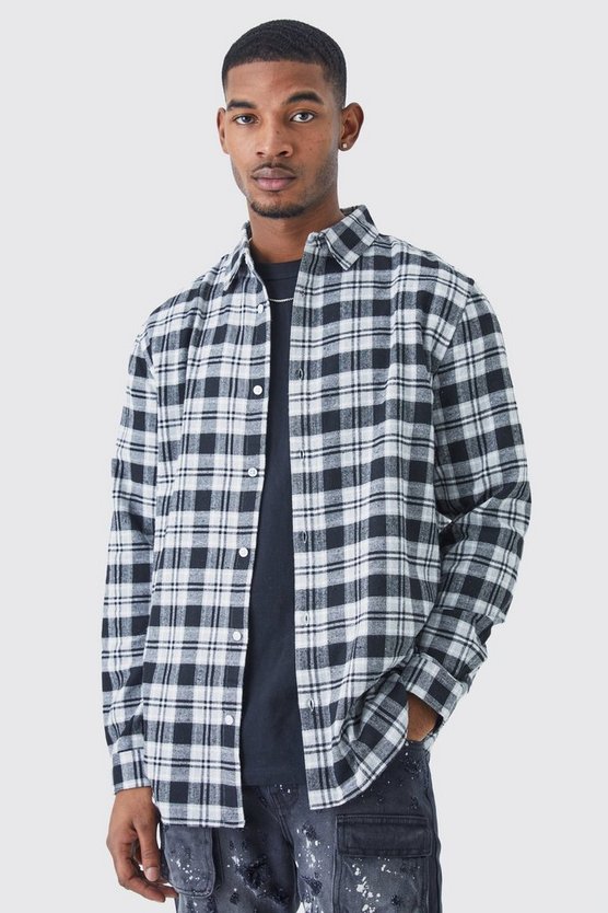 Tall langärmliges kariertes Overshirt