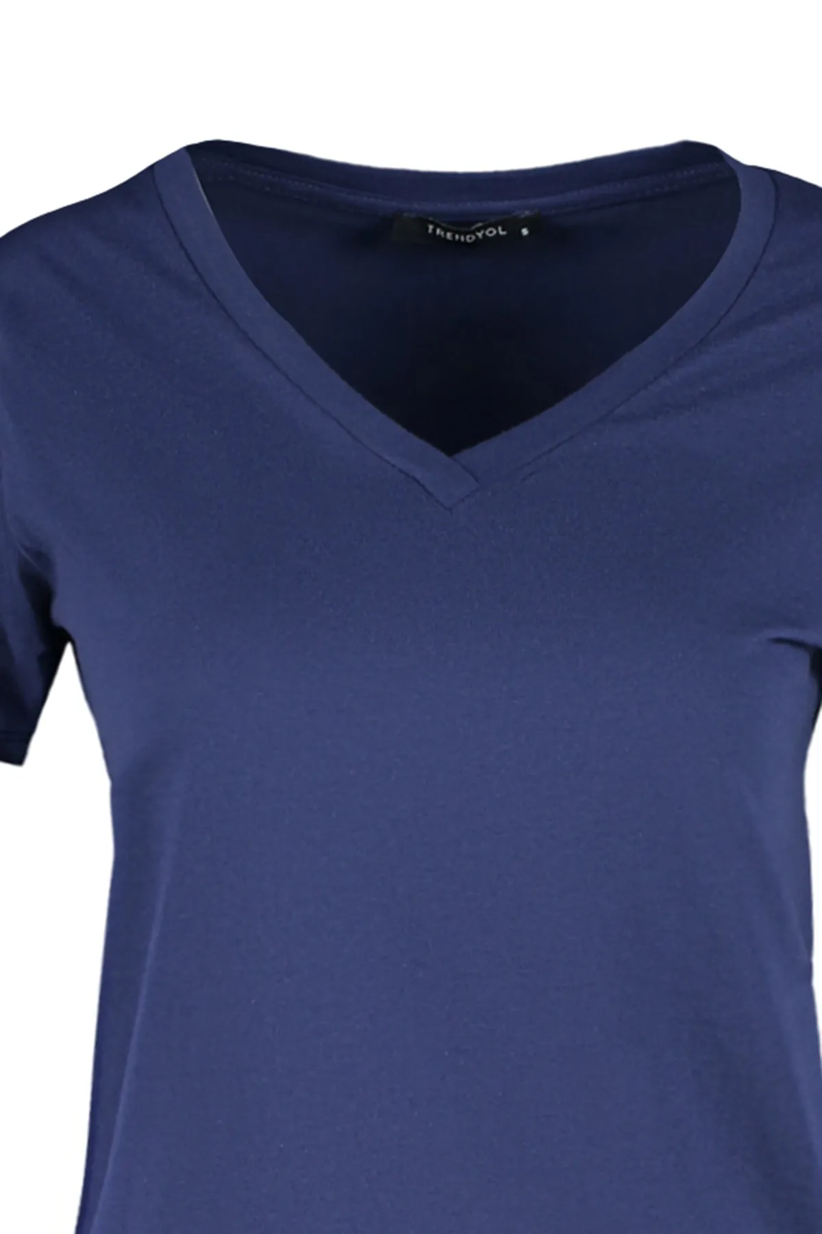Trendyol Collection  Marineblaues Basic-Strick-T-Shirt mit V-Ausschnitt aus 100 % Baumwolle TWOSS23TS00001