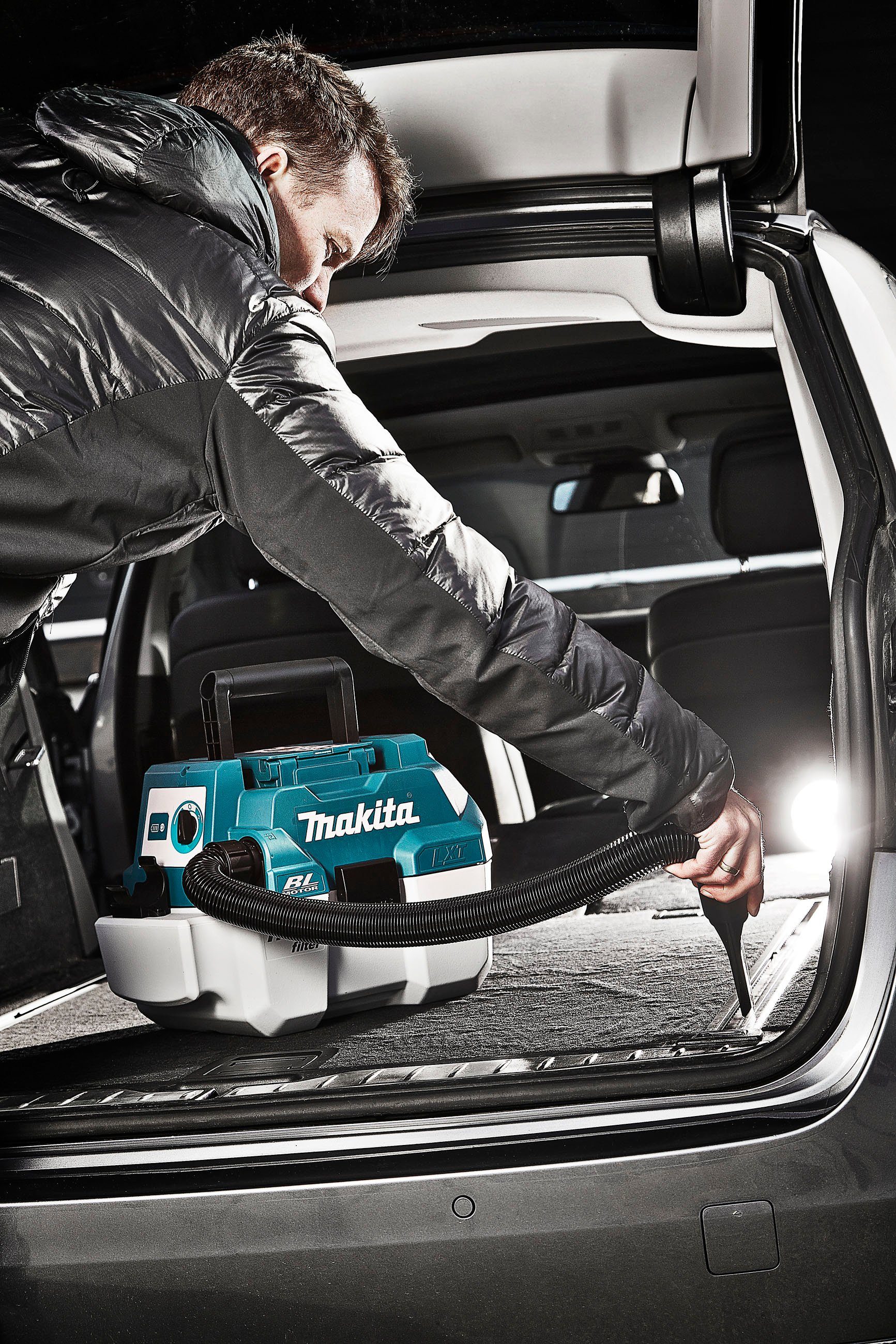 Makita Nass-Trocken-Akkusauger DVC750LZX3, ohne Akku und Ladegerät