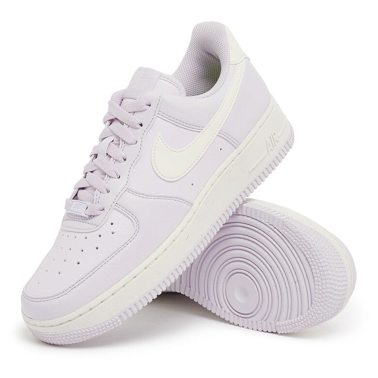 NIKE Wmns Air Force 1 '07 