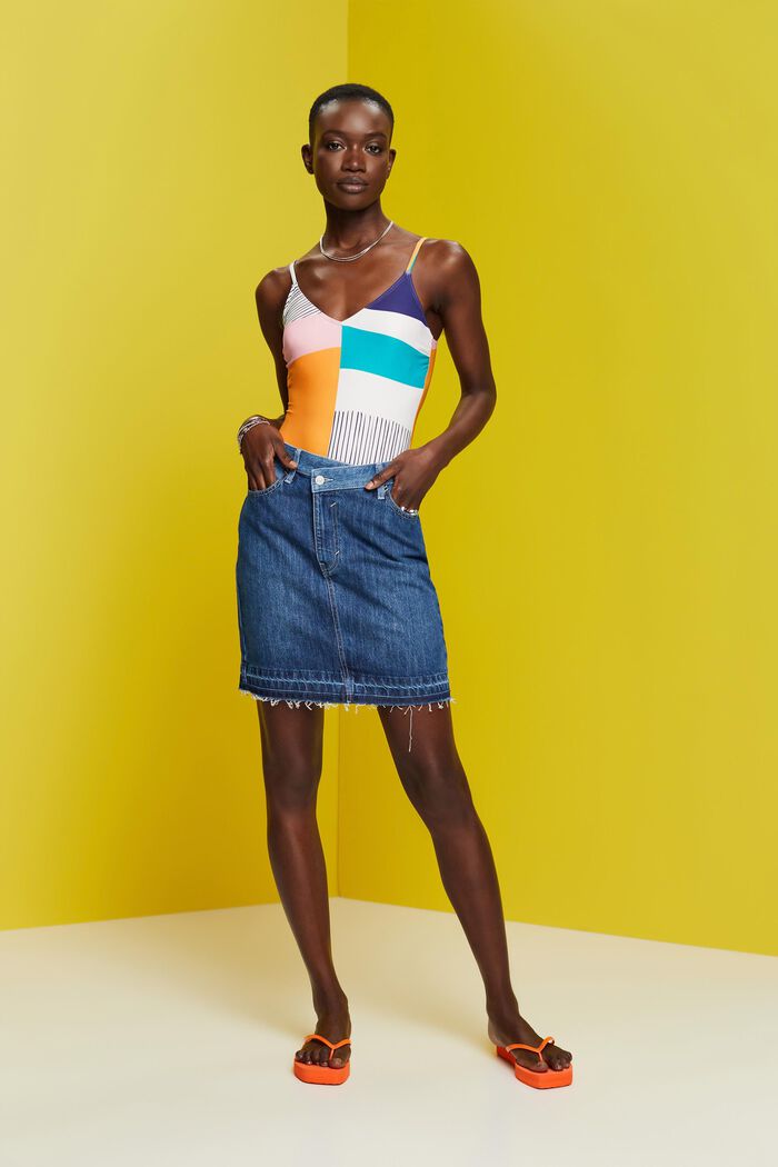 Jeans-Minirock mit asymmetrischem Saum