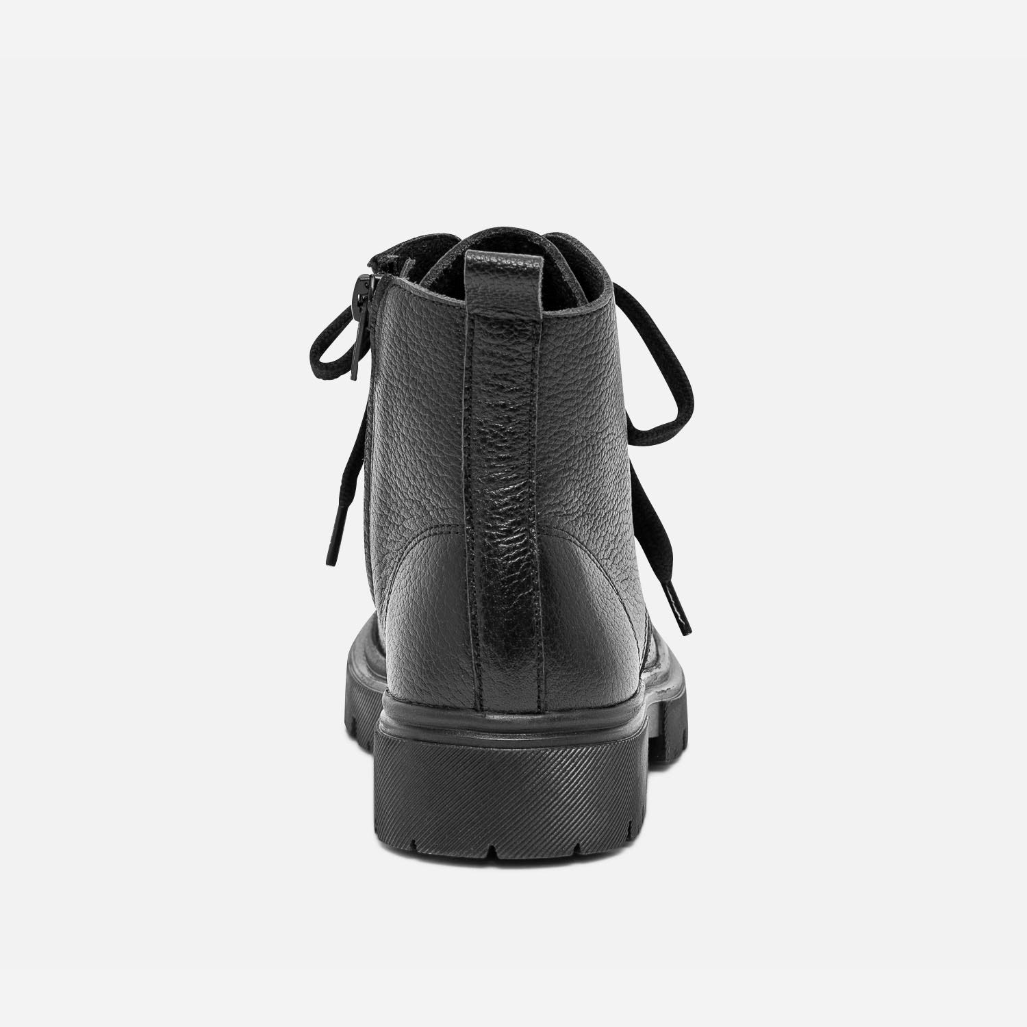 Bottine à lacet noire éco-conçue en cuir