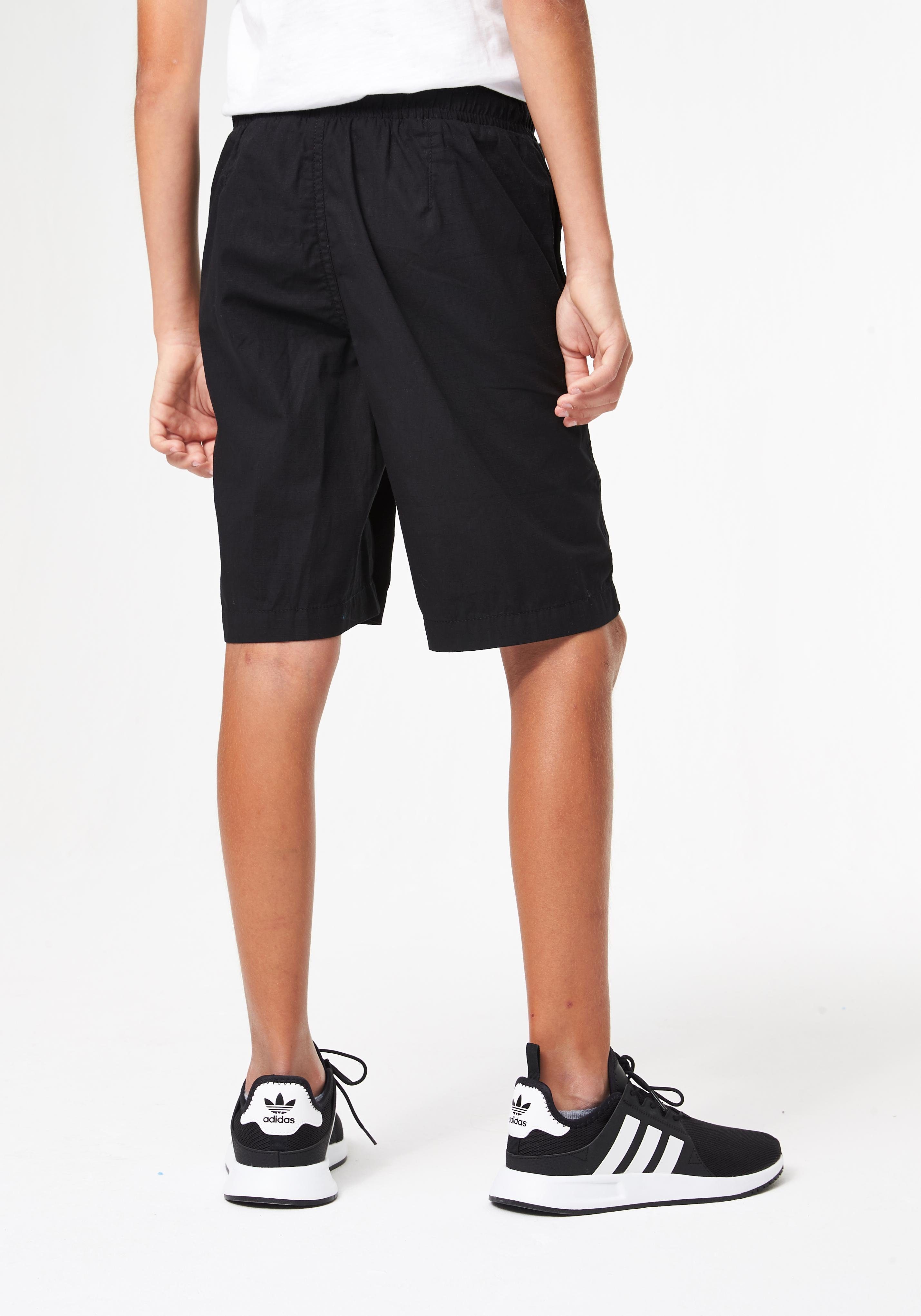 Bench. Bermudas mit Nahttaschen und Druck