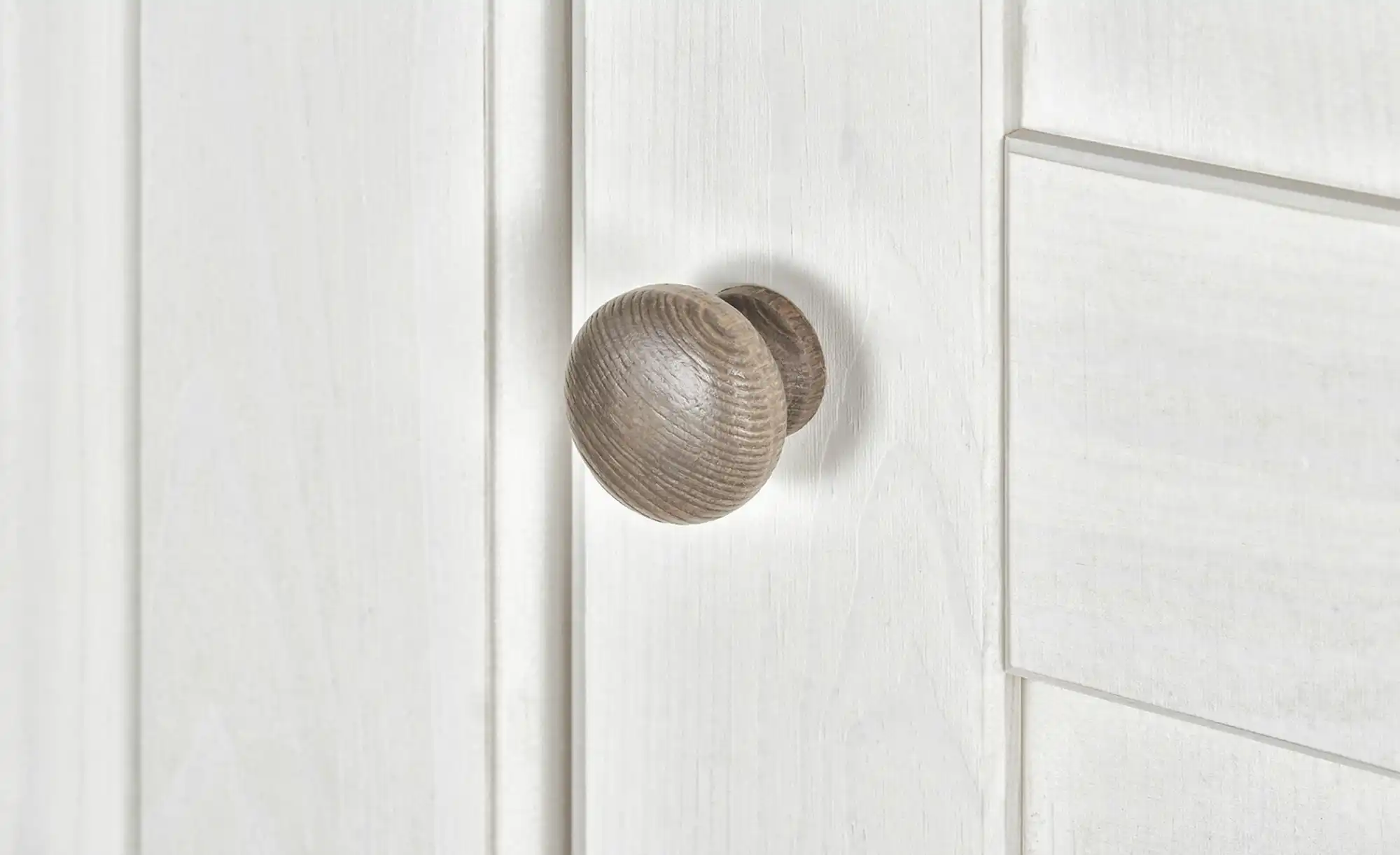 Kleiderschrank