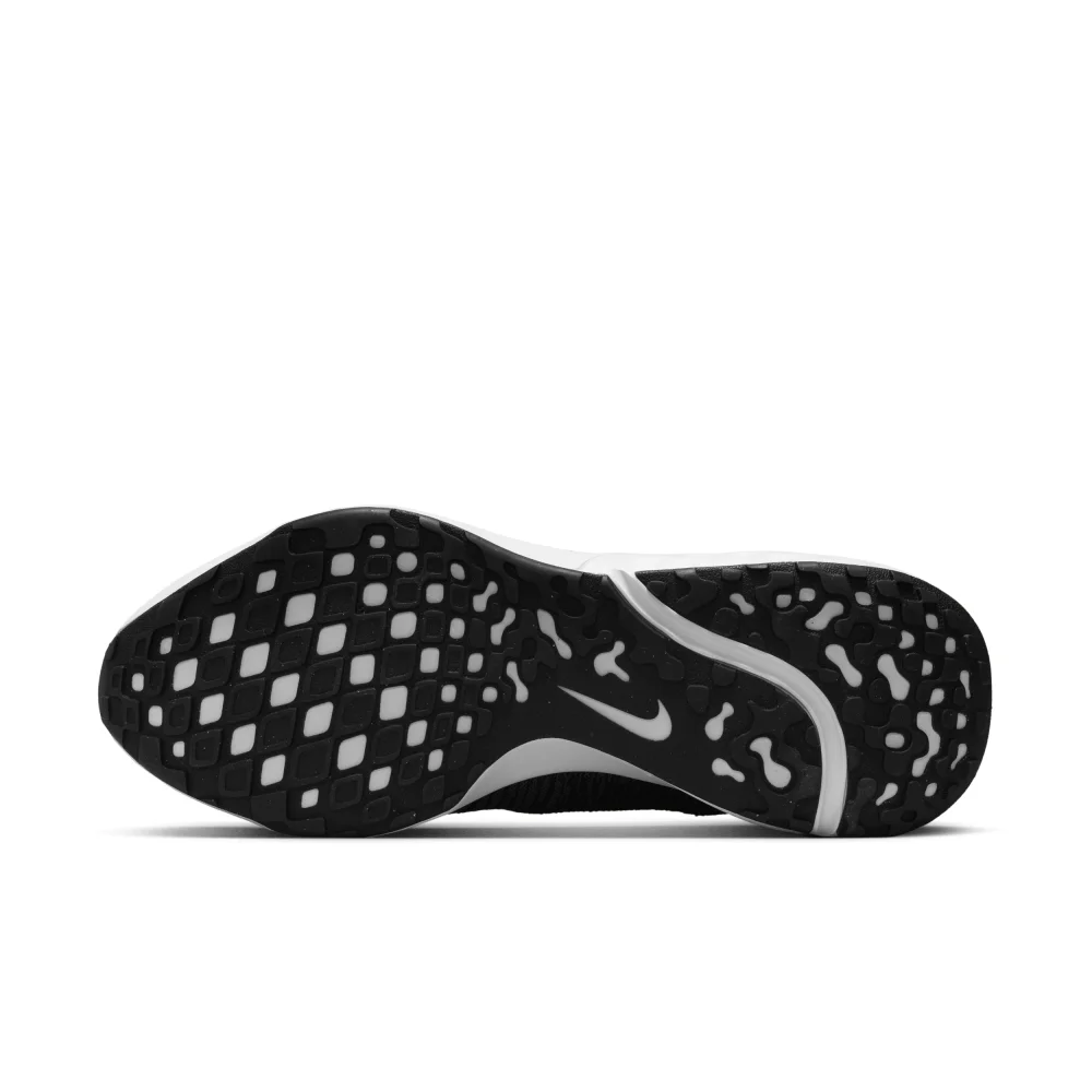 Nike Renew Run 4 DR2677-003 / schwarz