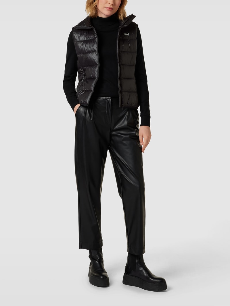Steppweste mit Label-Print Modell 'FANDICIA' in schwarz