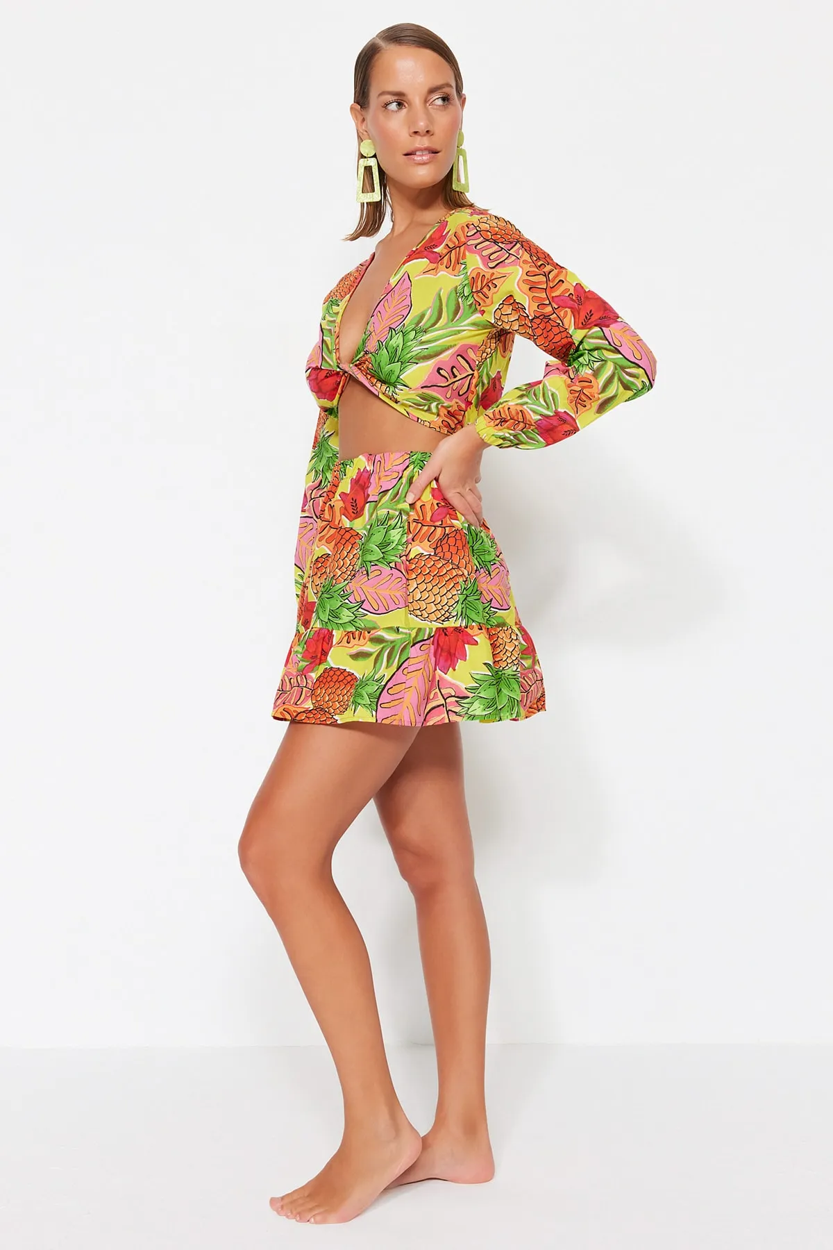 Trendyol Collection  Blusen-Rock-Set aus 100 % gewebter Baumwolle mit Fruchtmuster TBESS23AU00009