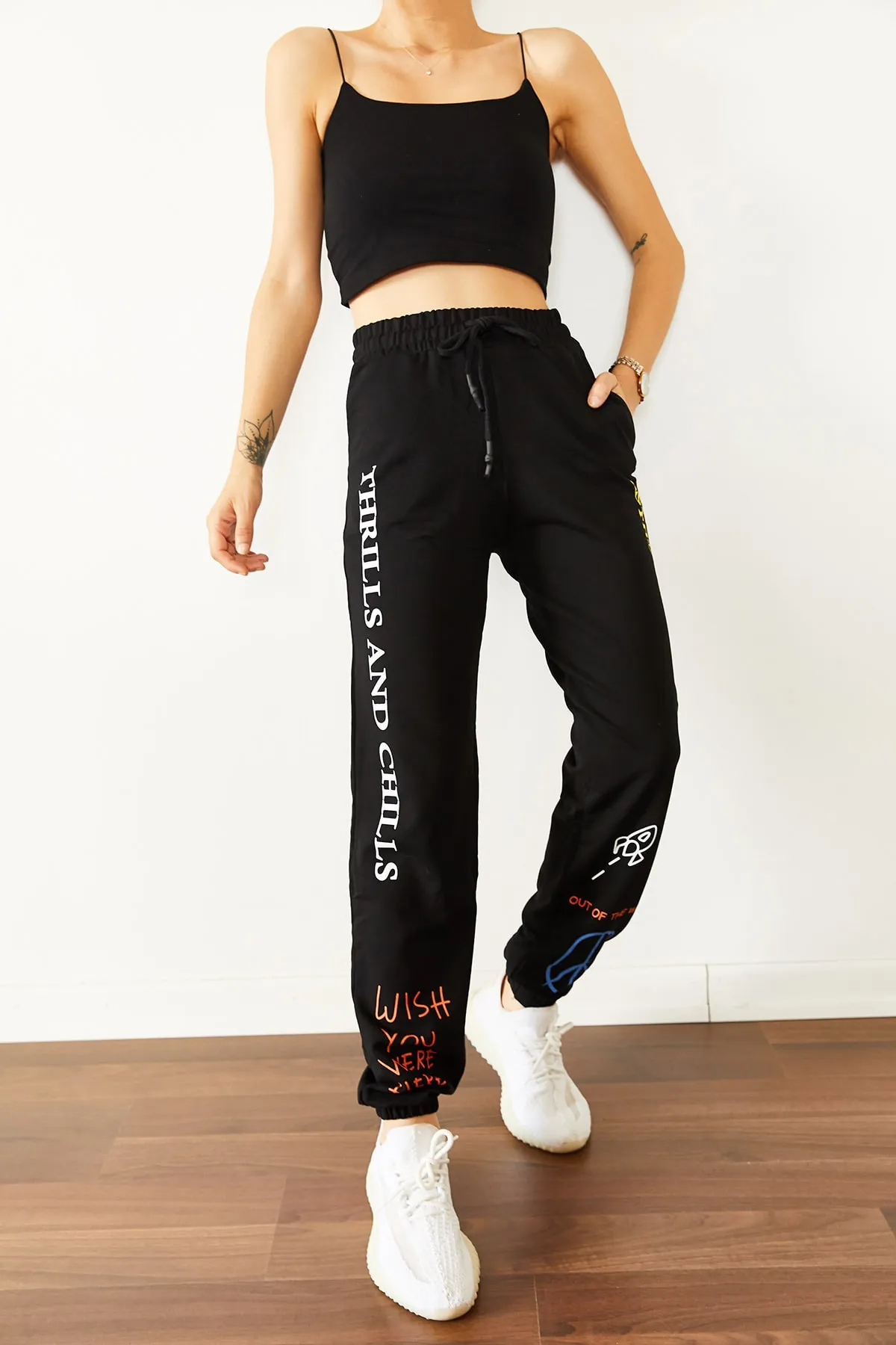 XHAN  Bedruckte Jogginghose 0YZK8-10551-02