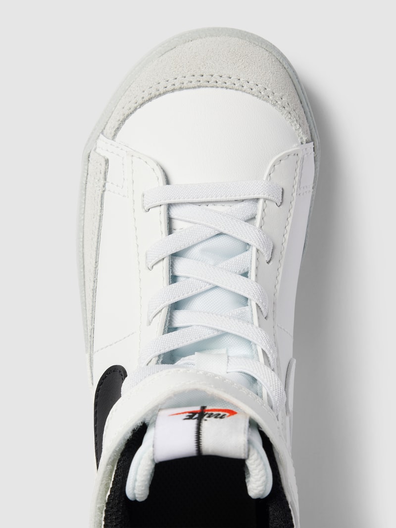 High-Top-Sneaker mit Label-Details Modell 'BLAZER' in weiß