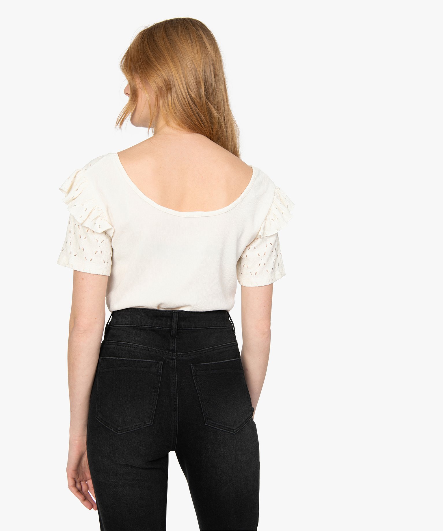 Tee-shirt femme en crêpe ajouré et volant blanc | GEMO