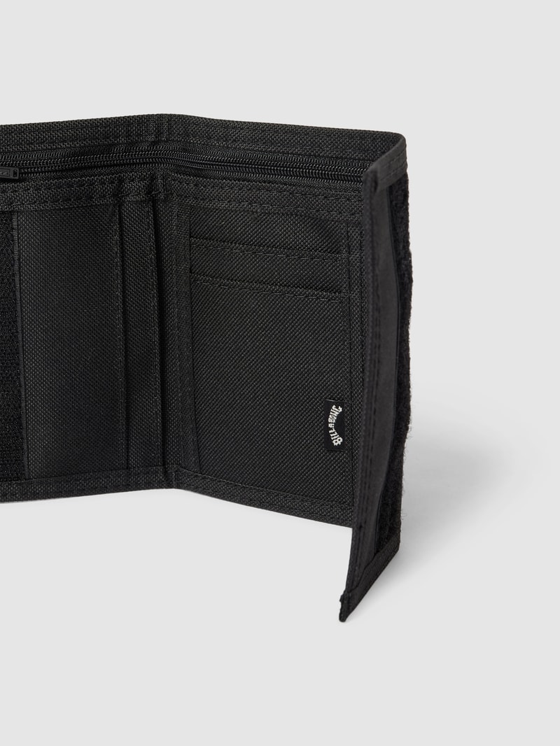 Portemonnaie mit Label-Stitching in schwarz