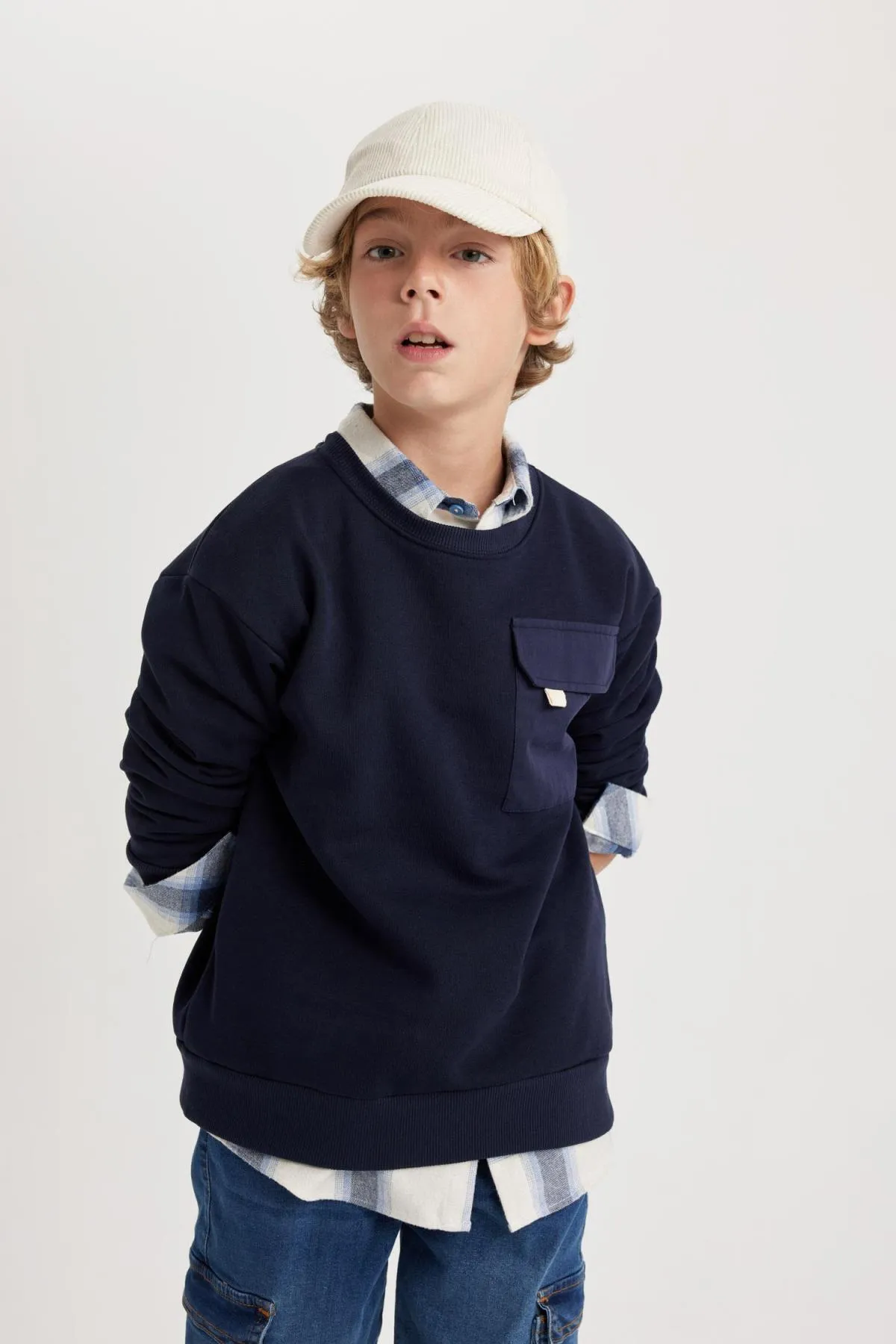 DeFacto  Dickes Sweatshirt mit Rundhalsausschnitt in Oversize-Passform für Jungen