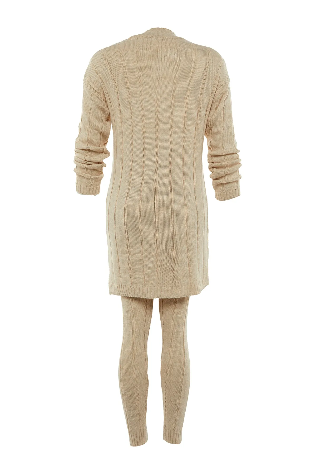 Trendyol Collection  Beiges Oversize-Set aus Pullover und Hose mit V-Ausschnitt und Strickoberteil