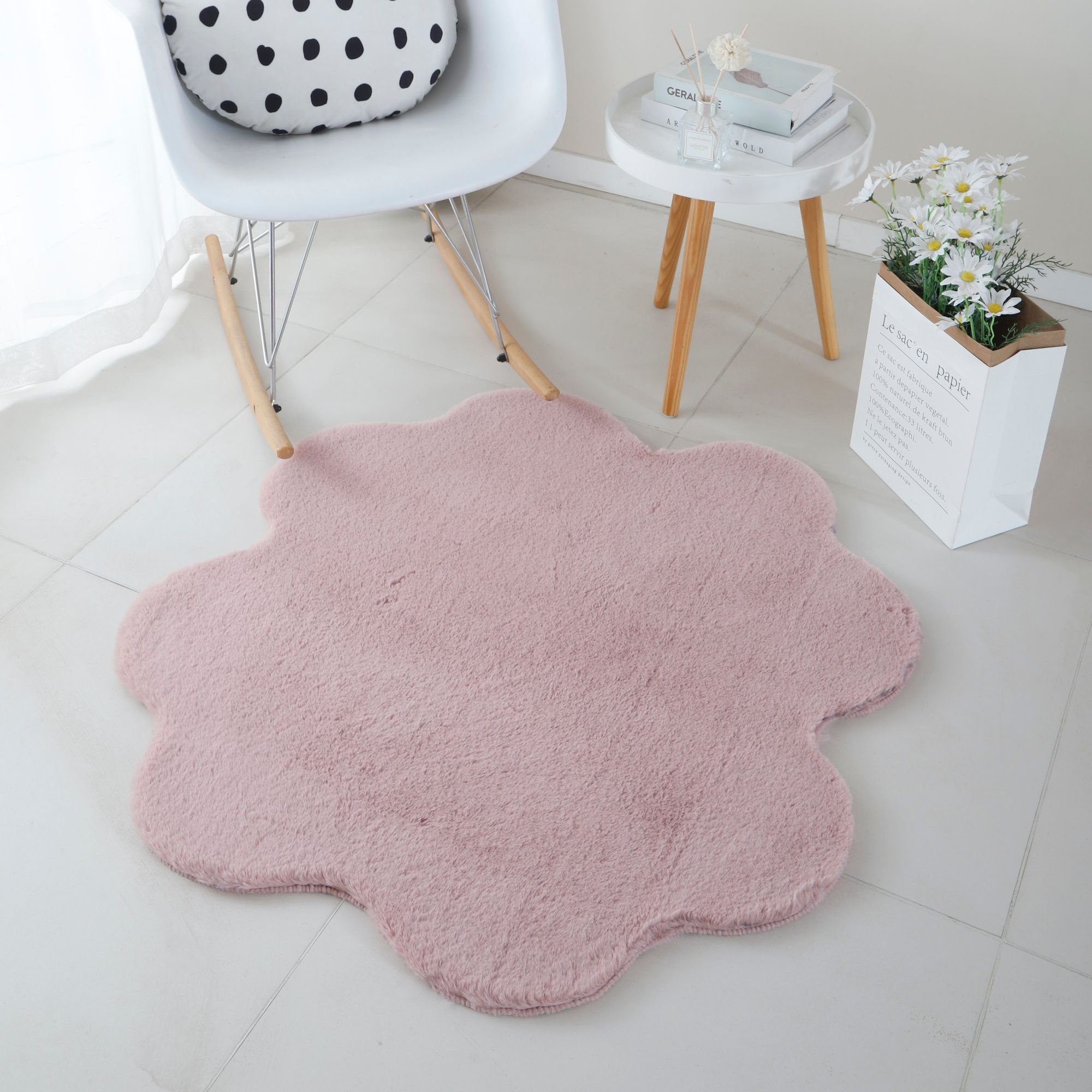 Fellteppich Kleeblatt Form, Carpetsale24, Rund, Höhe: 25 mm, Teppich Plüsch Einfarbig Kleeblattform Kunstfell Kinderzimmer