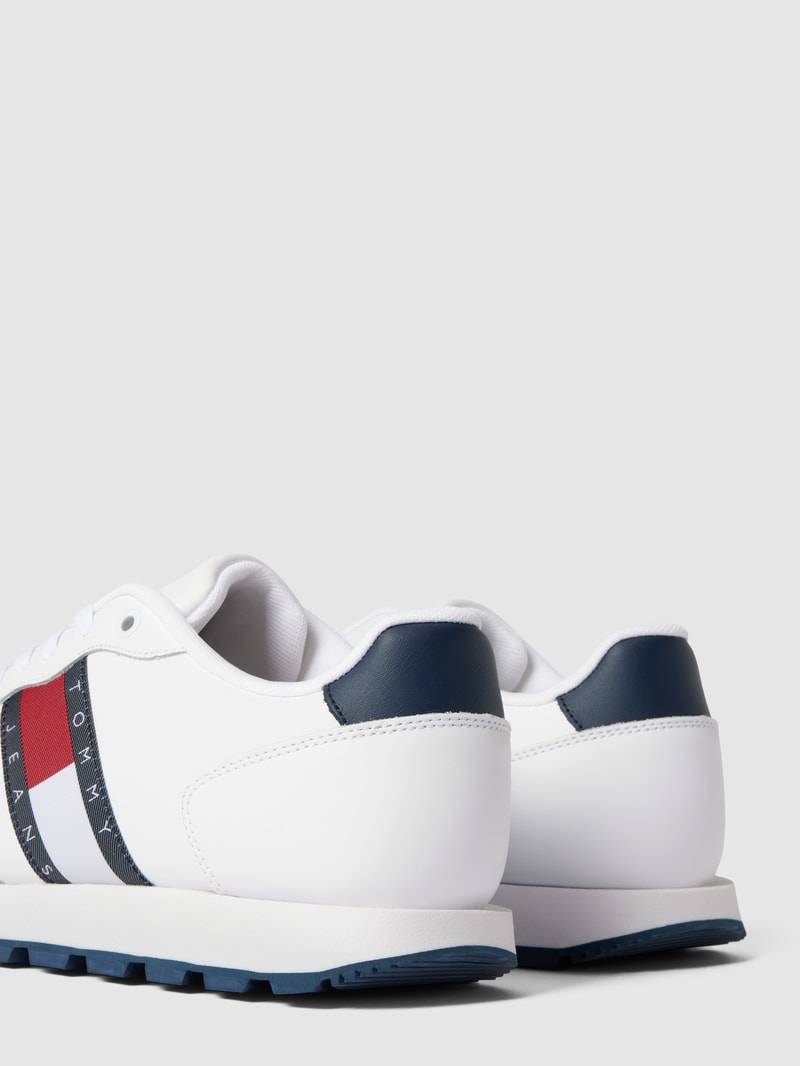Sneaker mit Label-Details Modell 'TOMMY JEANS LEATHER RUNNE' in weiß