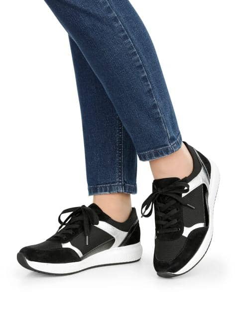 Sportschuh