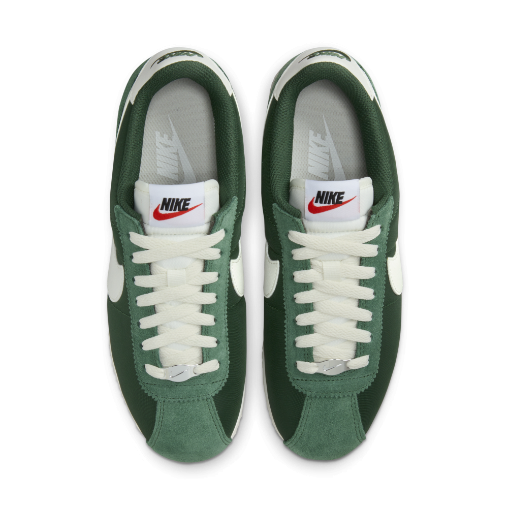 Nike Cortez DZ2795-300 / grün