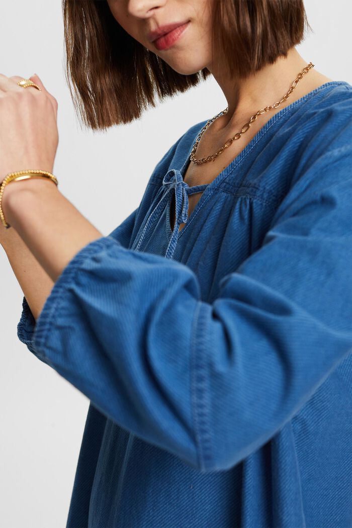 Chambray-Kleid mit Rüschen- und Binde-Details