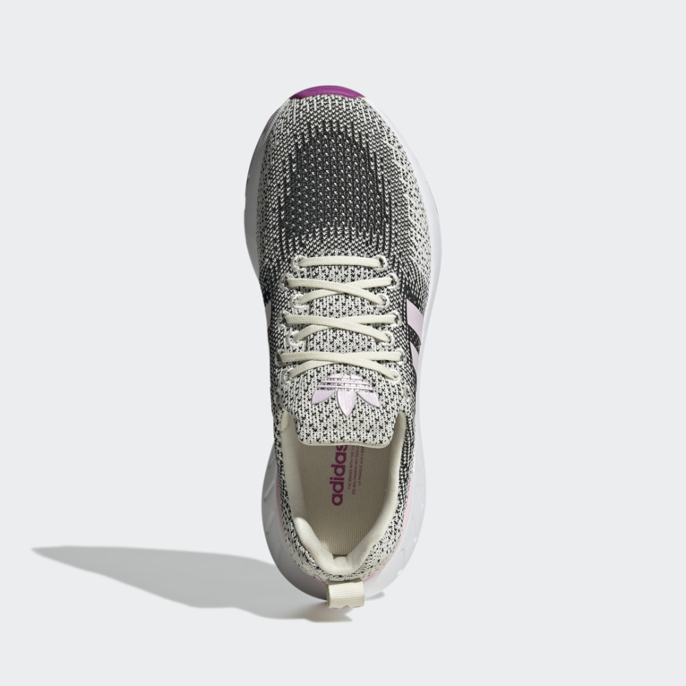 adidas Swift Run 22 GV7979 / weiss