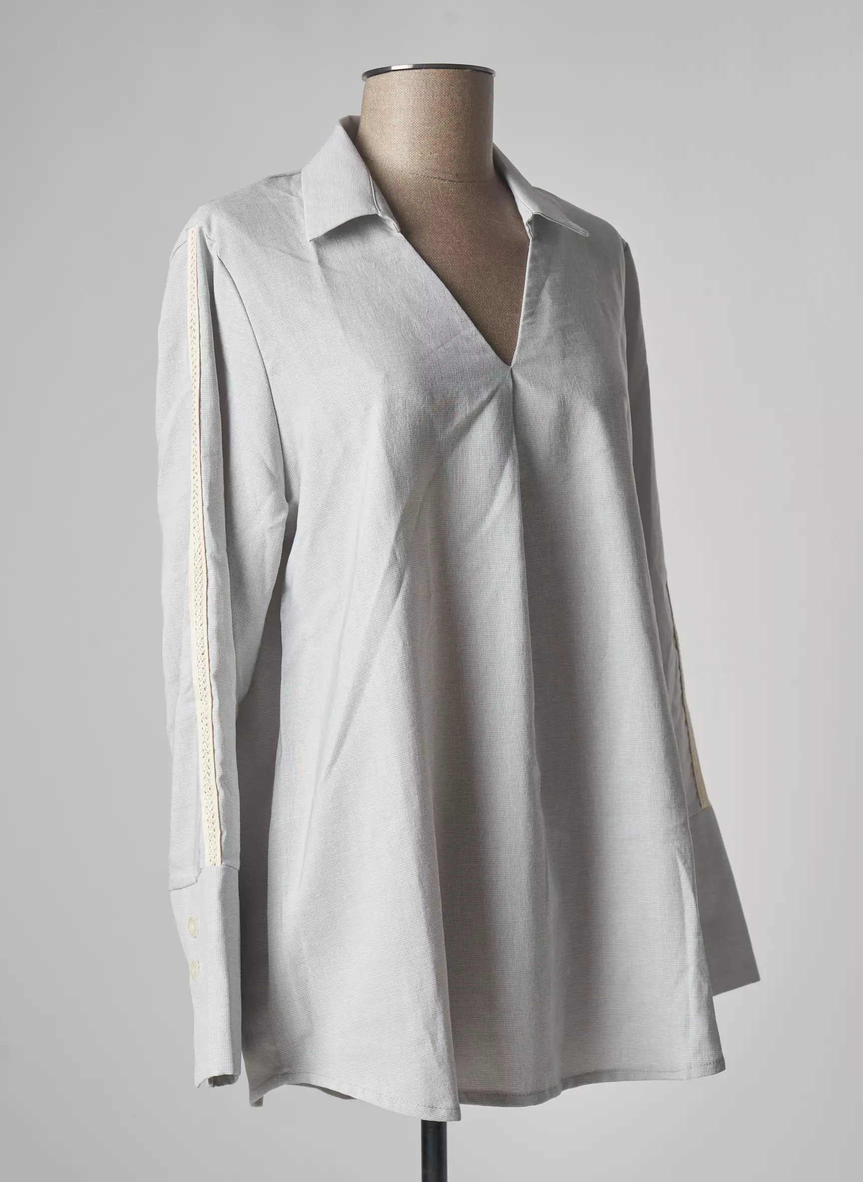 Multiples Blouses Femme couleur gris