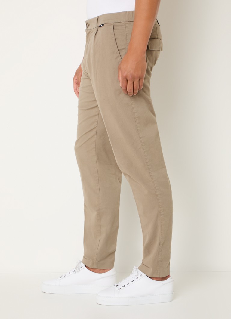 Calvin Klein sašaurinātas piegriezuma chino krekls ar sānu kabatām
