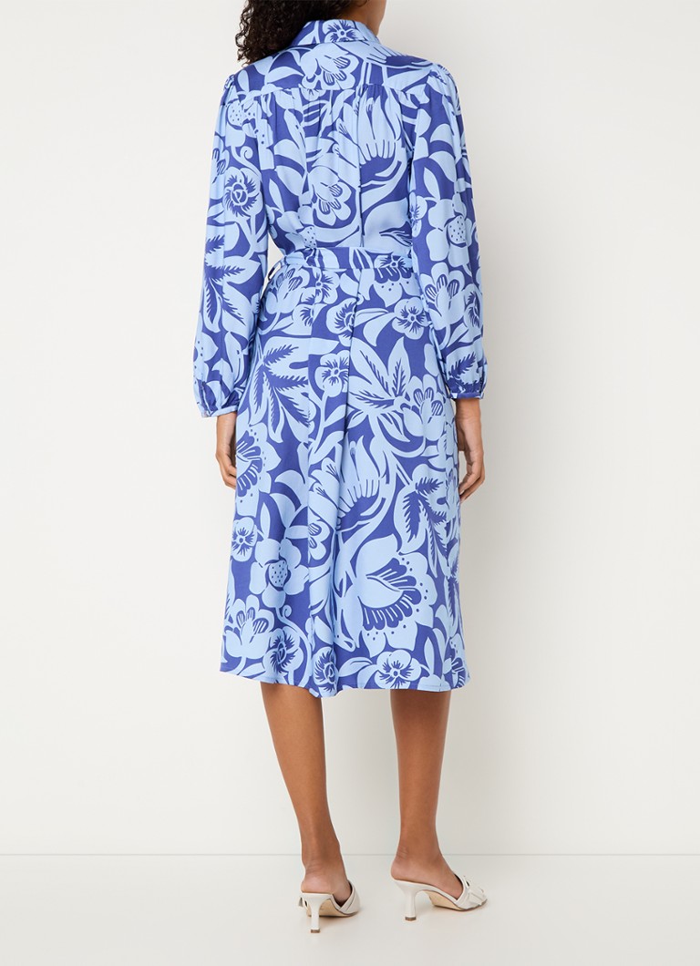 Rochie-cămașă midi Amira de la Josephine & Co., cu imprimeu floral și curea legată.