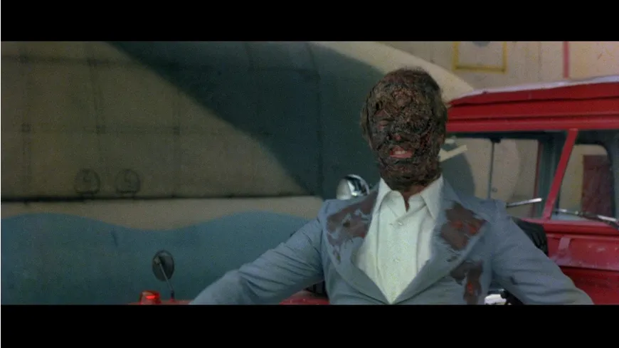 GROSSANGRIFF DER ZOMBIES - 4-Disc Mediabook - Cover A - Limited Edition - Uncut  (Blu-ray + DVD + Bonus-DVD + Soundtrack CD)