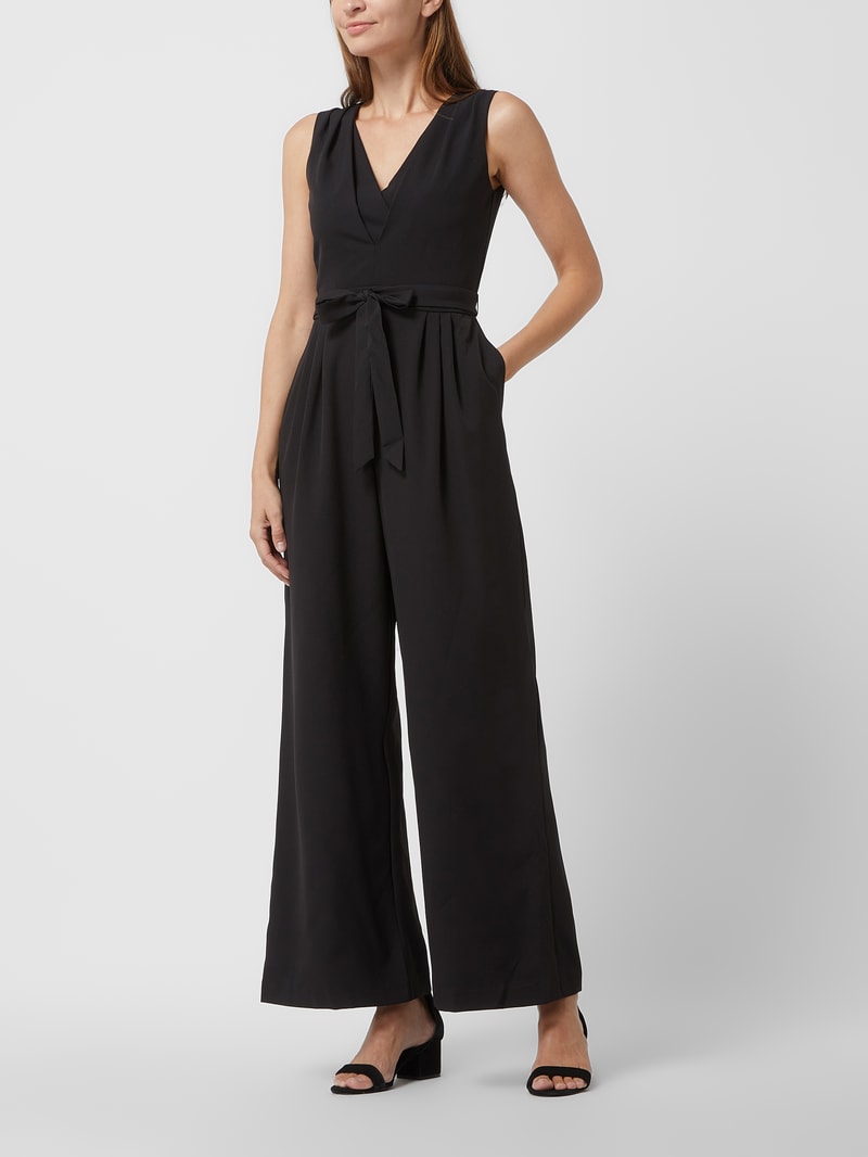 Jumpsuit aus Krepp in schwarz