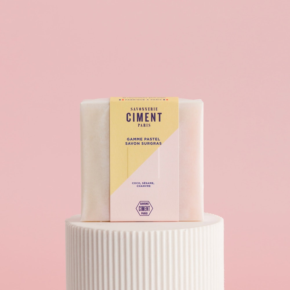 ciment TRIANGLE PASTEL BIO Savon surgras visage motif Triangle pastel - sans parfum Savon solide bio 100g