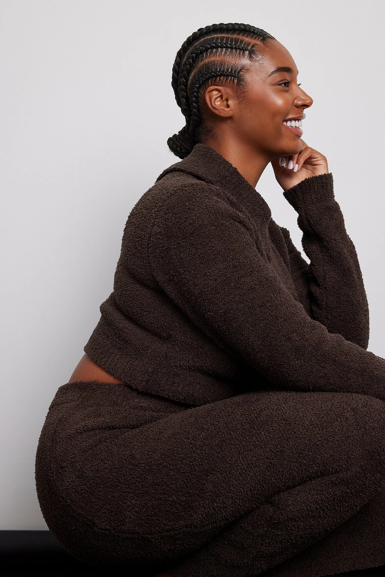 Flauschiger, kurzer Strickpullover