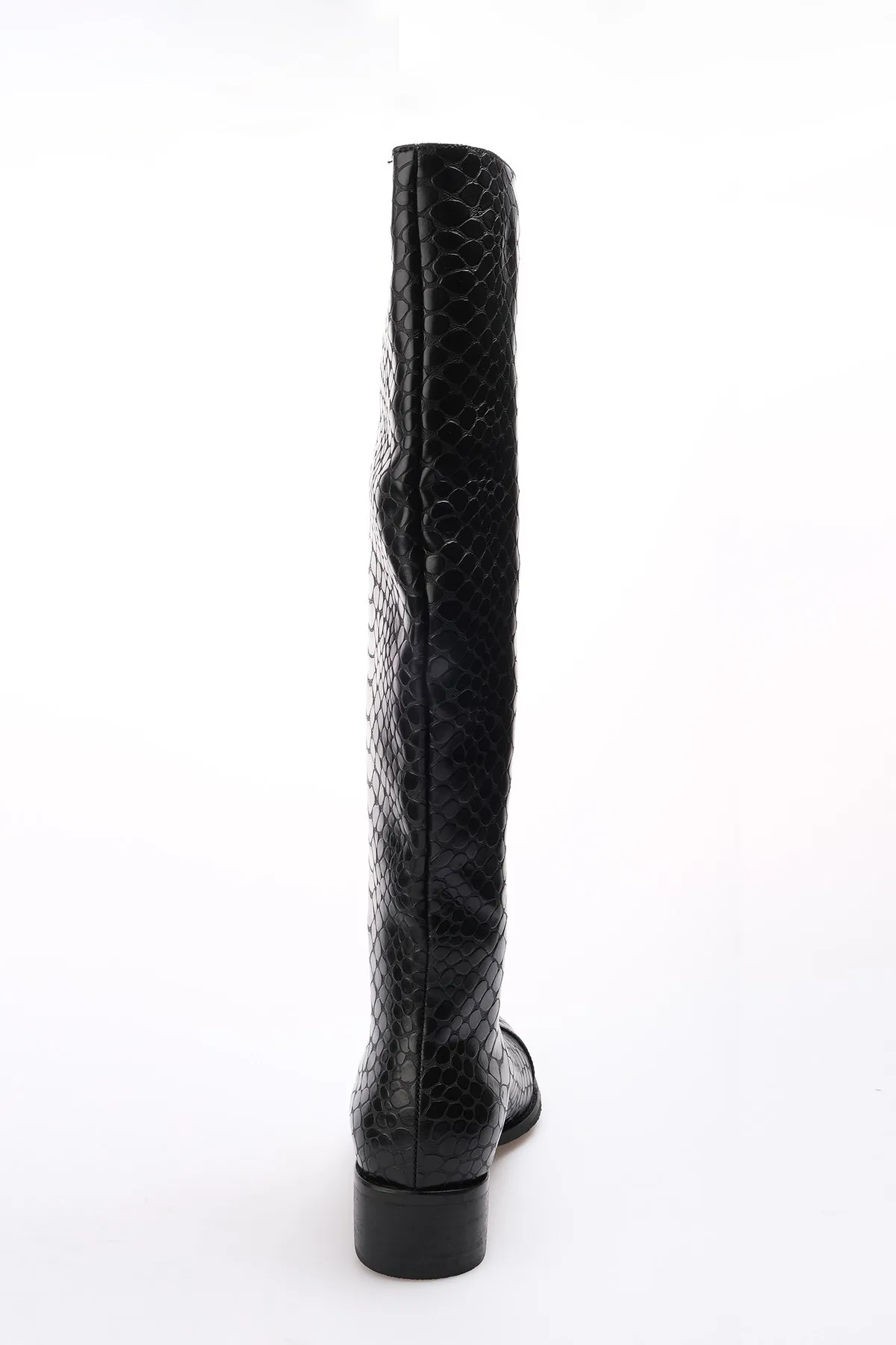 Mio Gusto  Parley schwarze Damenstiefel mit Krokodilmuster, ohne Reißverschluss, dünnes Kunstfellfutter