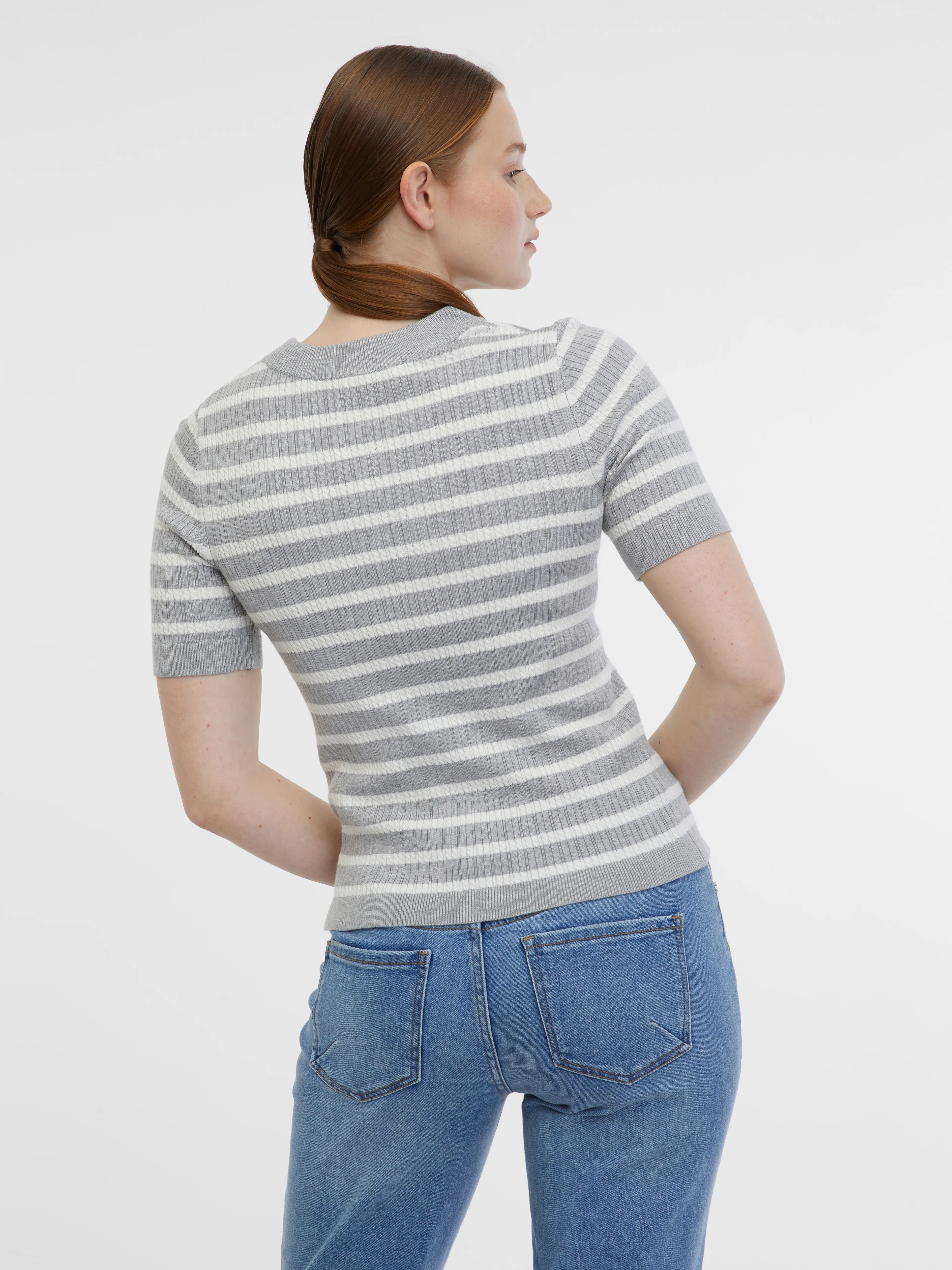 Hellgraues gestreiftes Damen-Strick-Top ORSAY