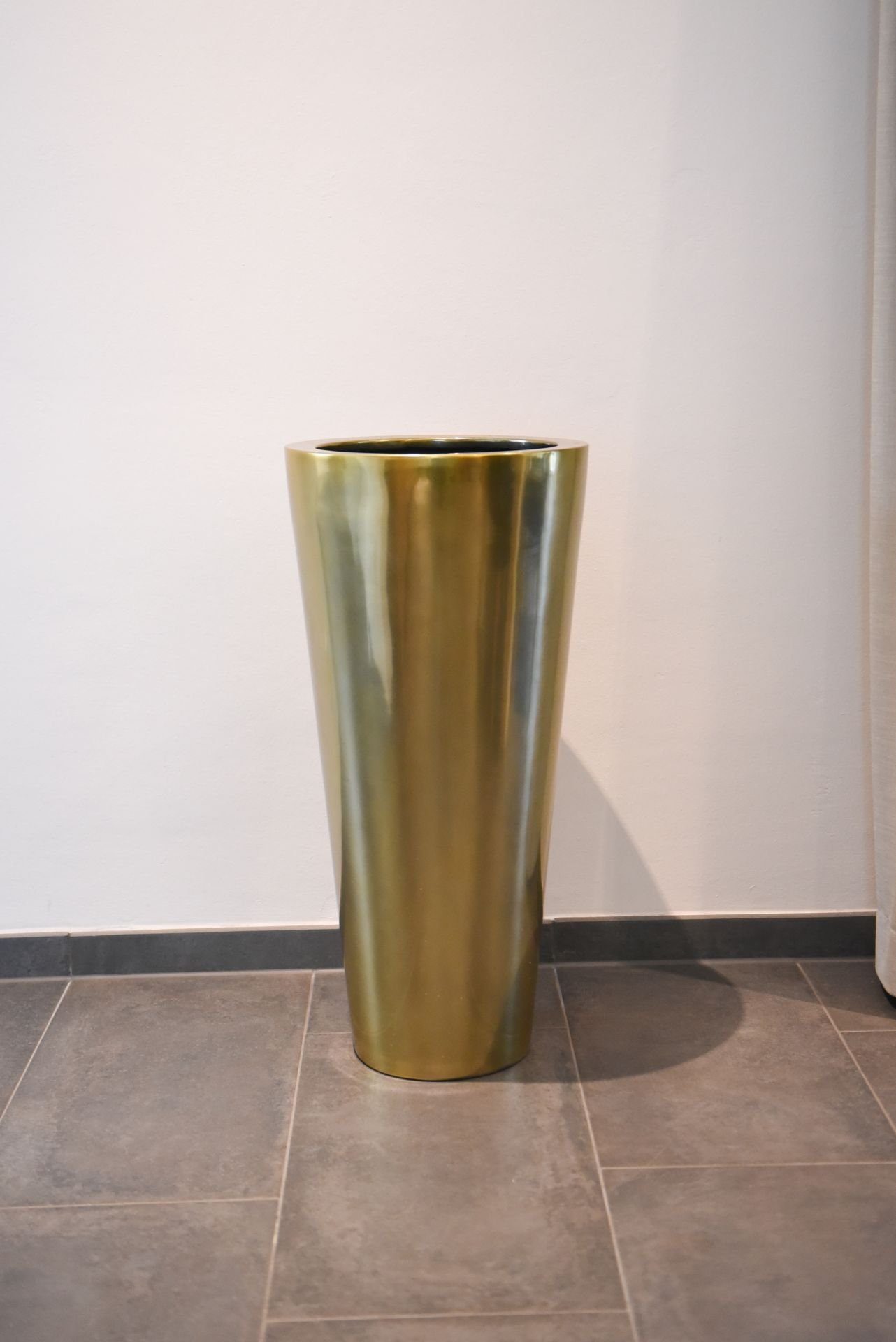 VIVANNO Pflanzkübel Exklusiver Pflanzkübel Blumenkübel RONDO CLASSICO Fiberglas - Gold