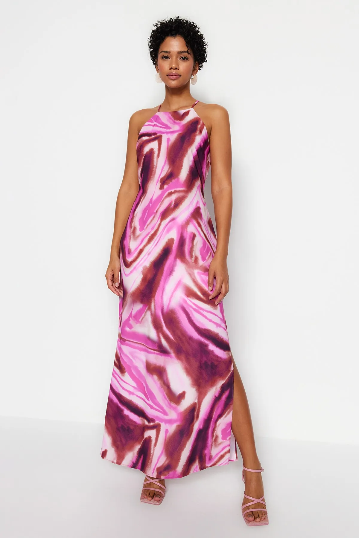 Trendyol Collection  Rosafarbenes, ärmelloses, gerade geschnittenes, gefüttertes Maxi-Webkleid TWOSS23EL02238