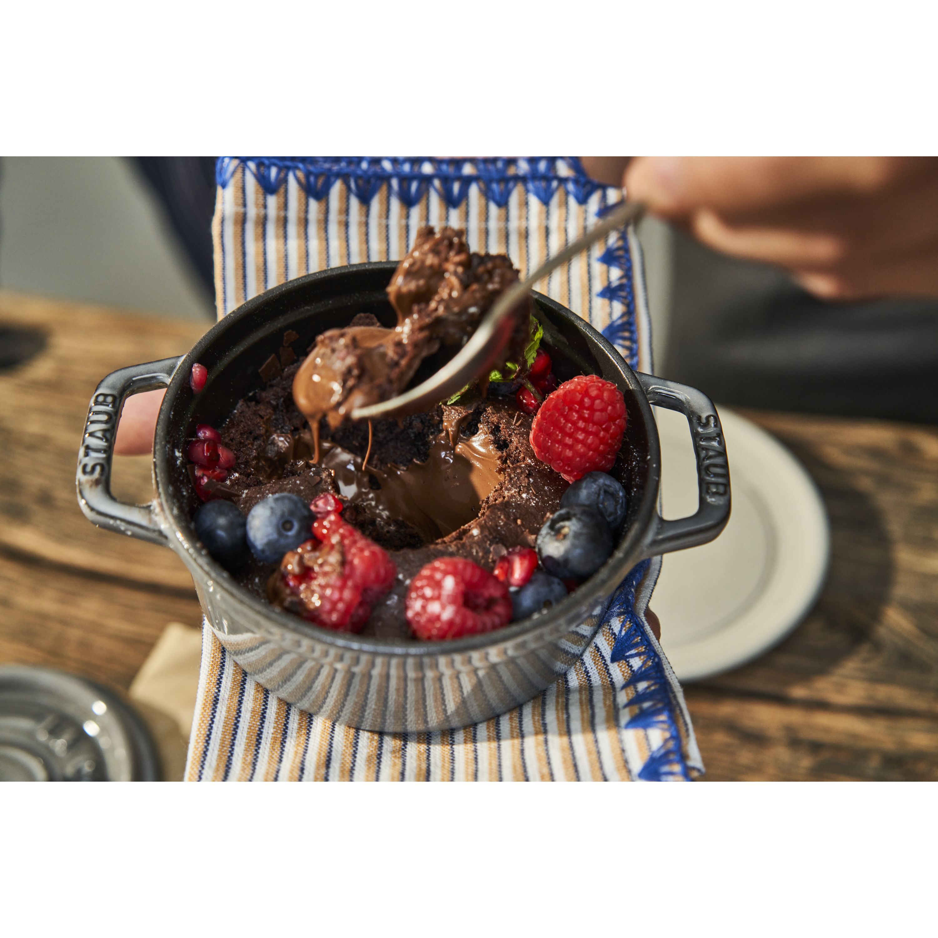 Cocotte 12 cm, rund, Graphit-Grau, Gusseisen