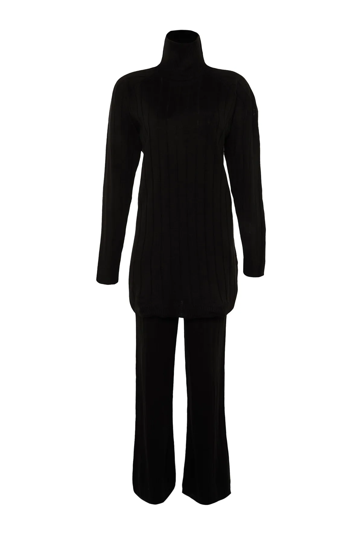 Trendyol Modest  Schwarzes Strickset aus geripptem Rollkragenpullover und Hose TCTAW23US00002
