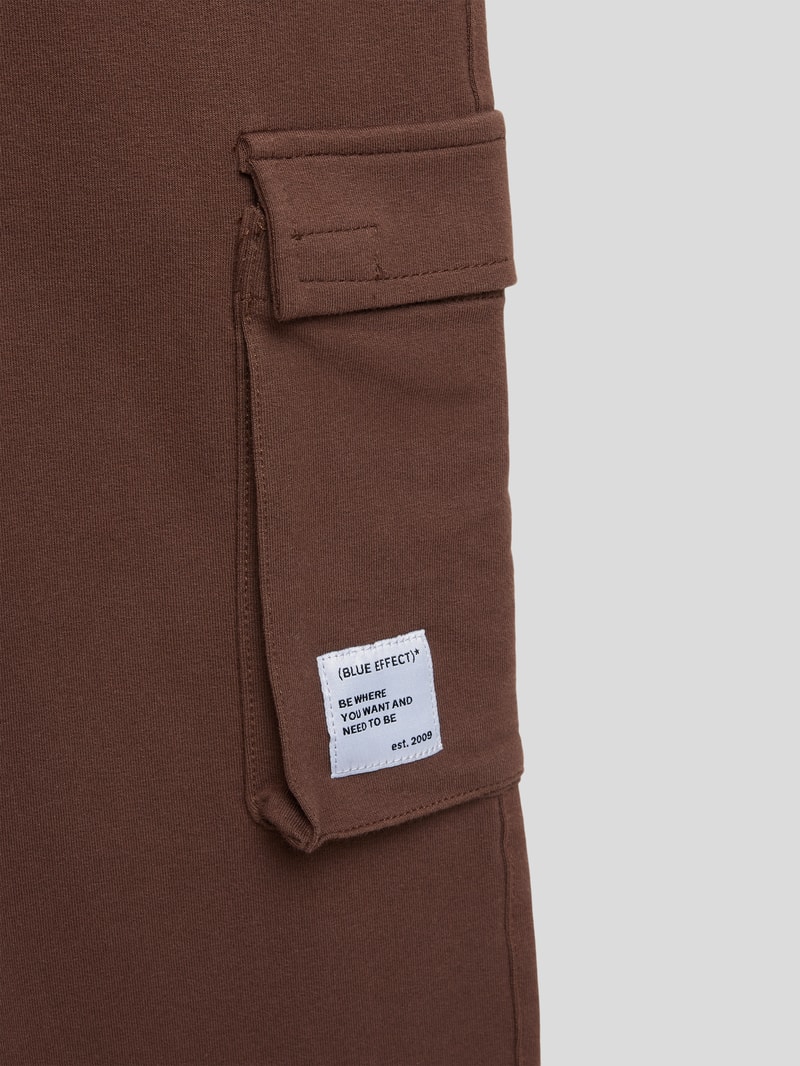 Jogpants mit Cargotaschen Modell 'NORMAL TB' in schokobraun