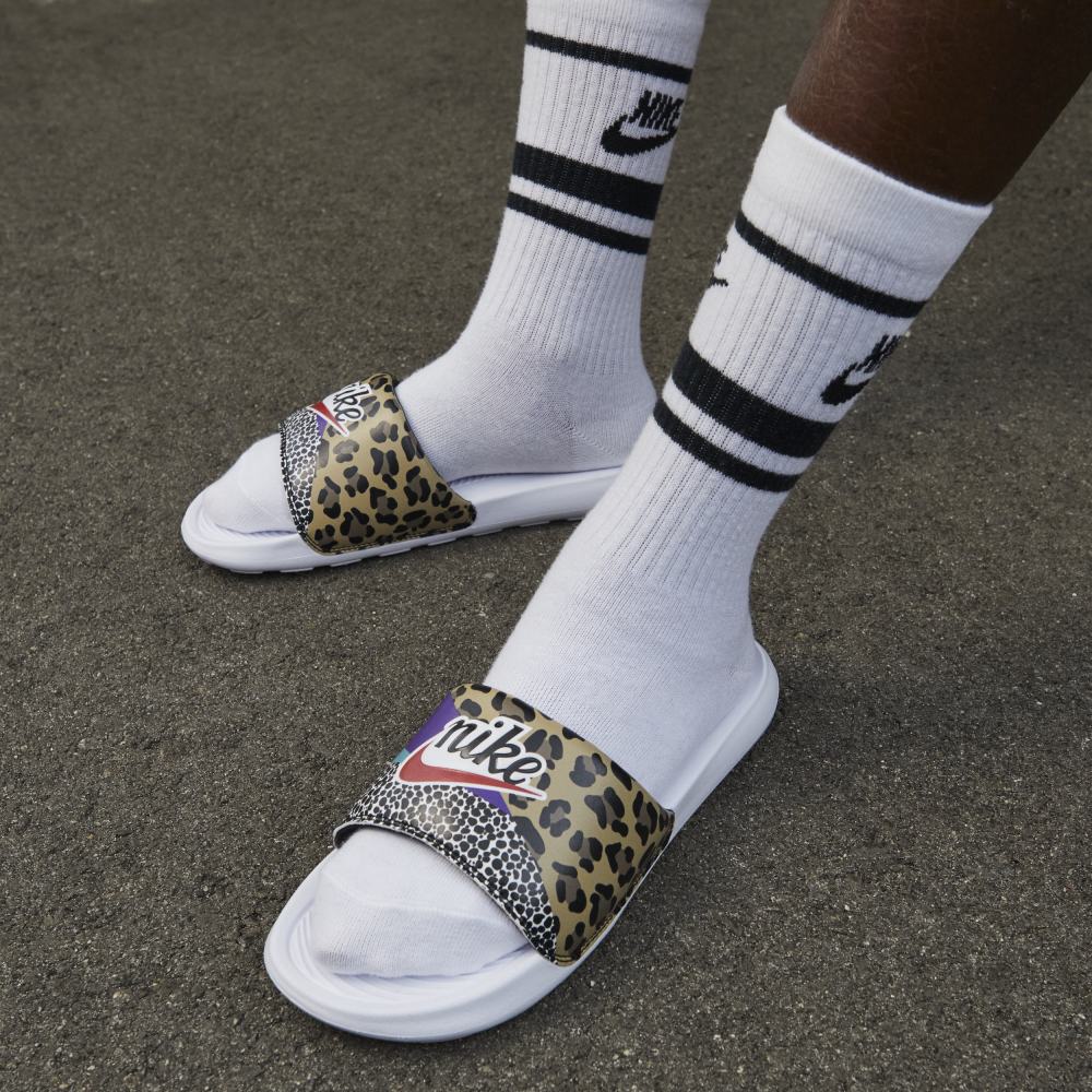 Nike Victori One Slide CN9676-104 / weiss