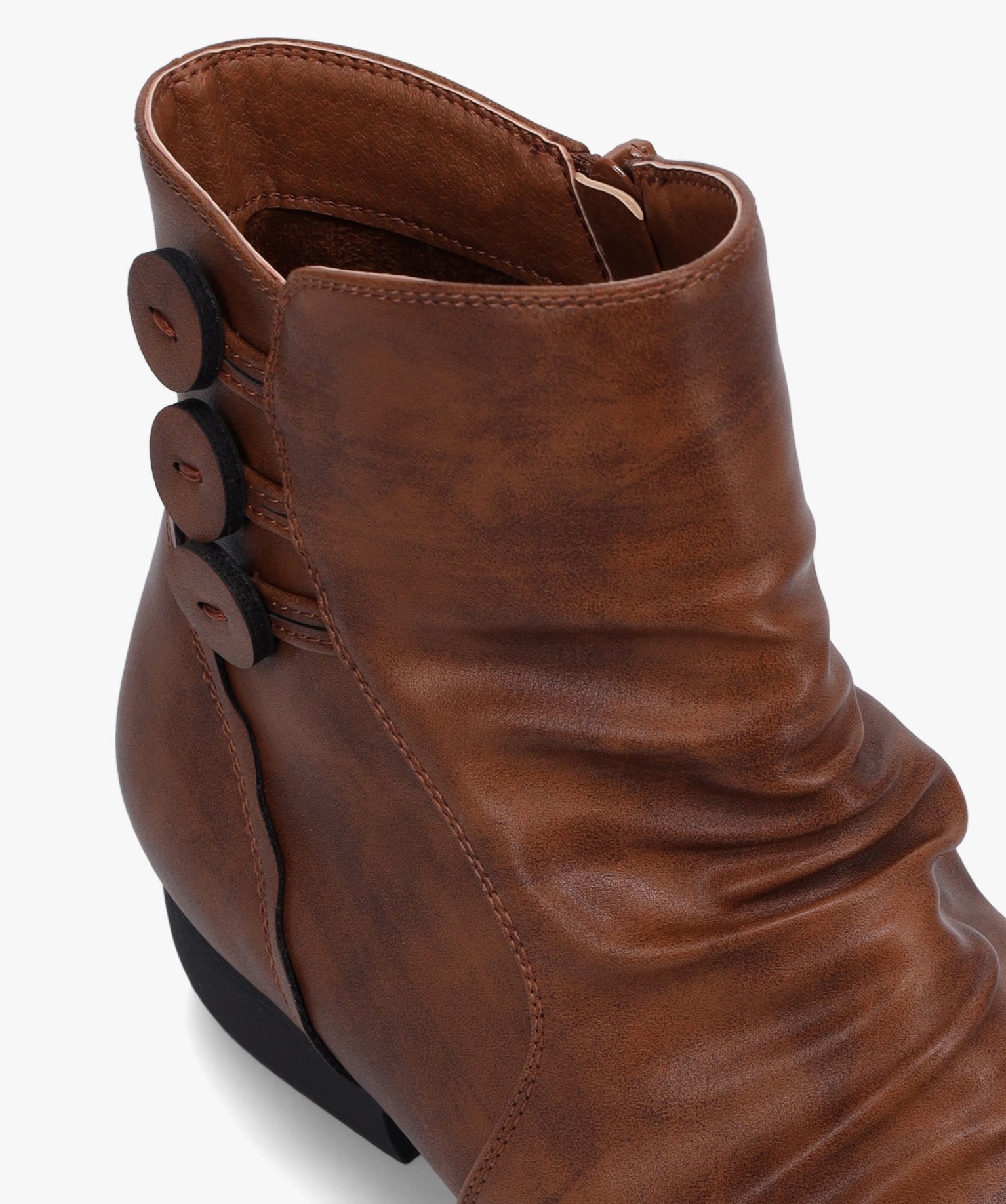 Bottines femme unies à talon plat et dessus drapé camel | GEMO