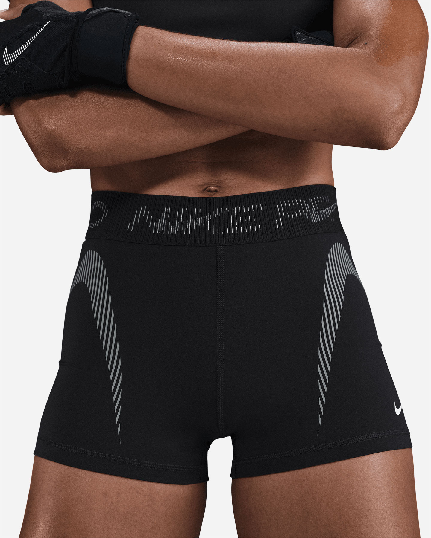 Krótkie buty treningowe Nike Dri Fit Pro 3 cale W HJ1226-010