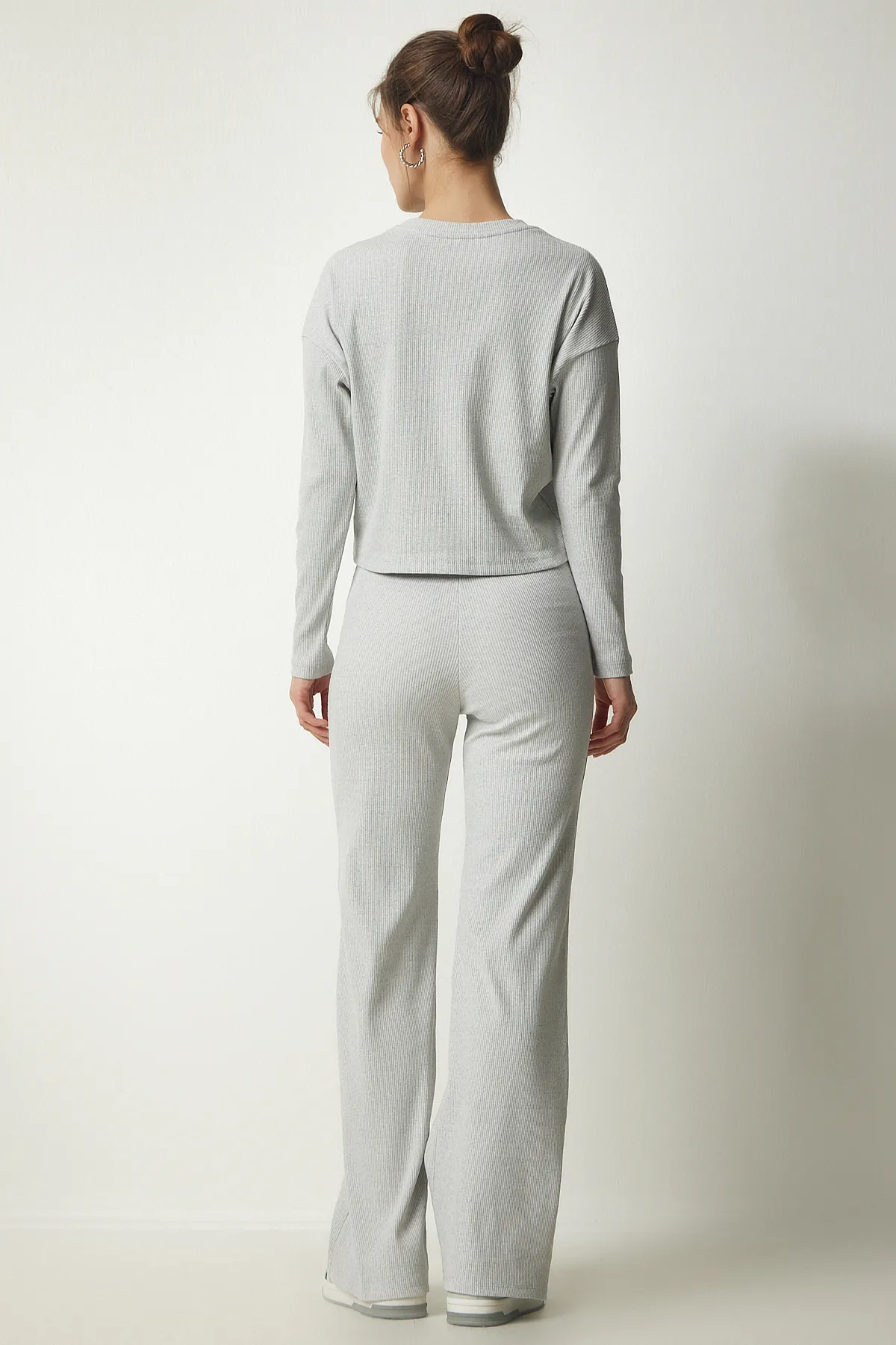 Happiness İstanbul  Hellgraues, lässiges Cord-Blusen- und Hosen-Set für Damen HZ00001